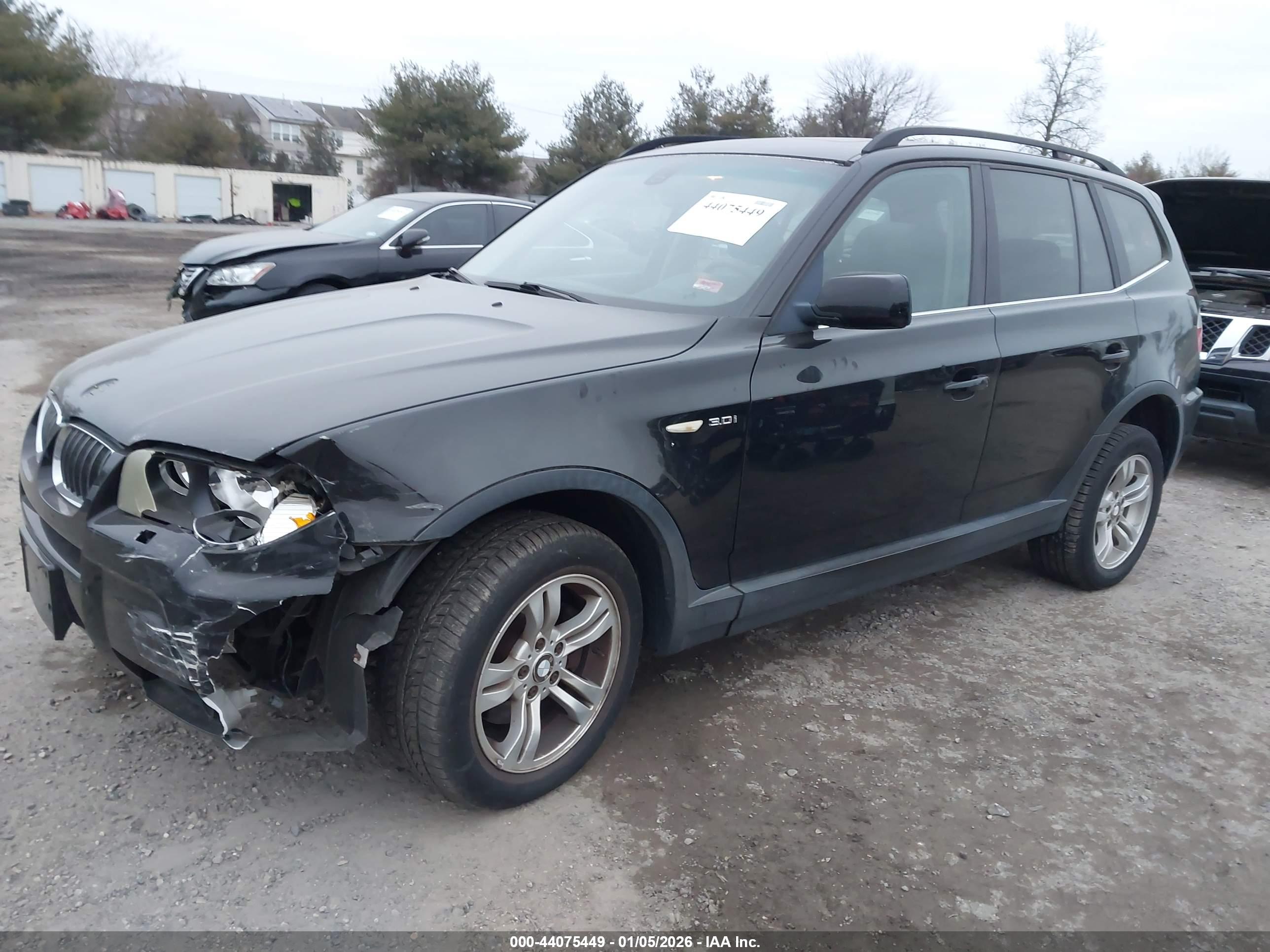 BMW X3 image 2