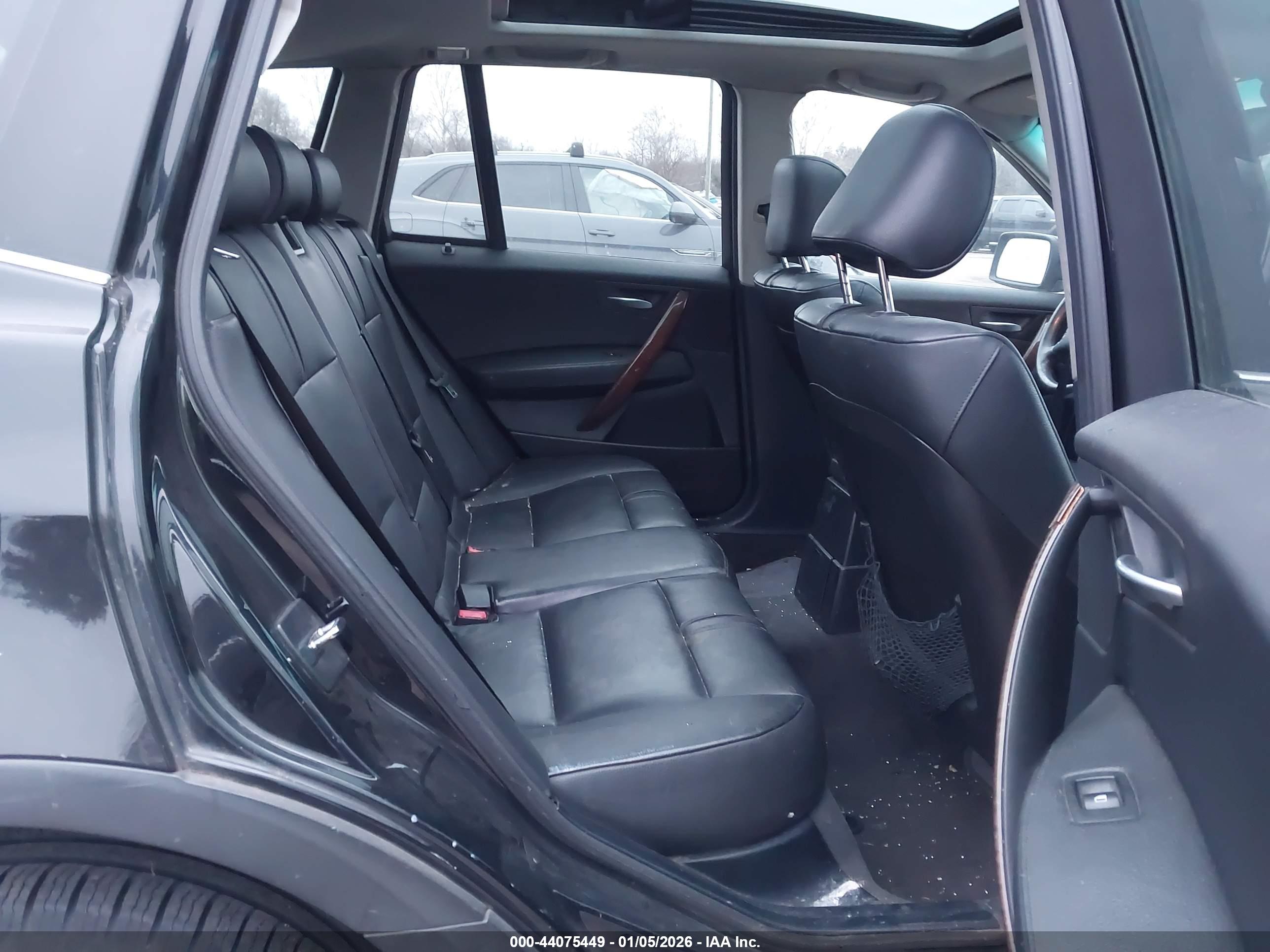 BMW X3 image 8