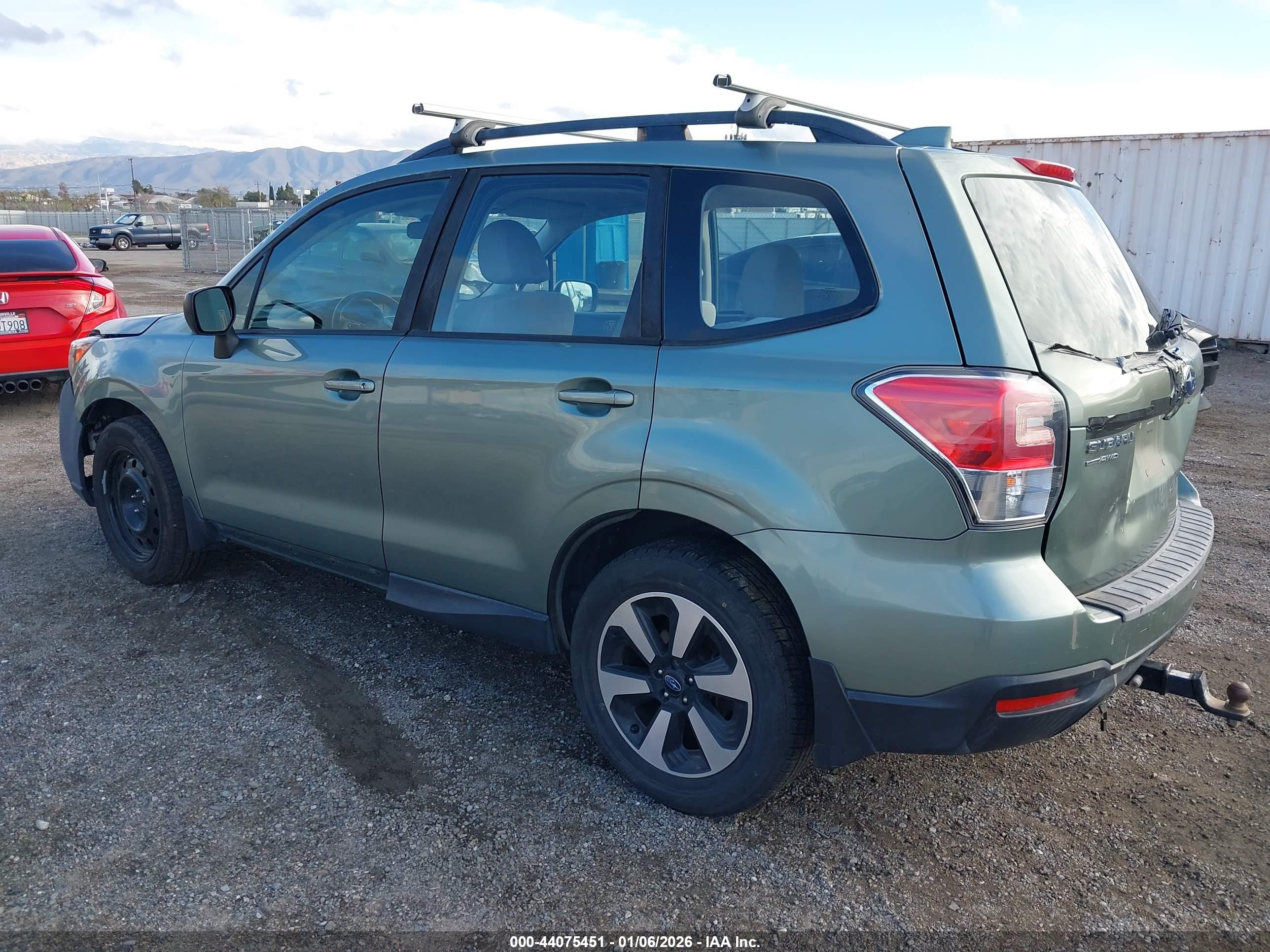SUBARU FORESTER image 3