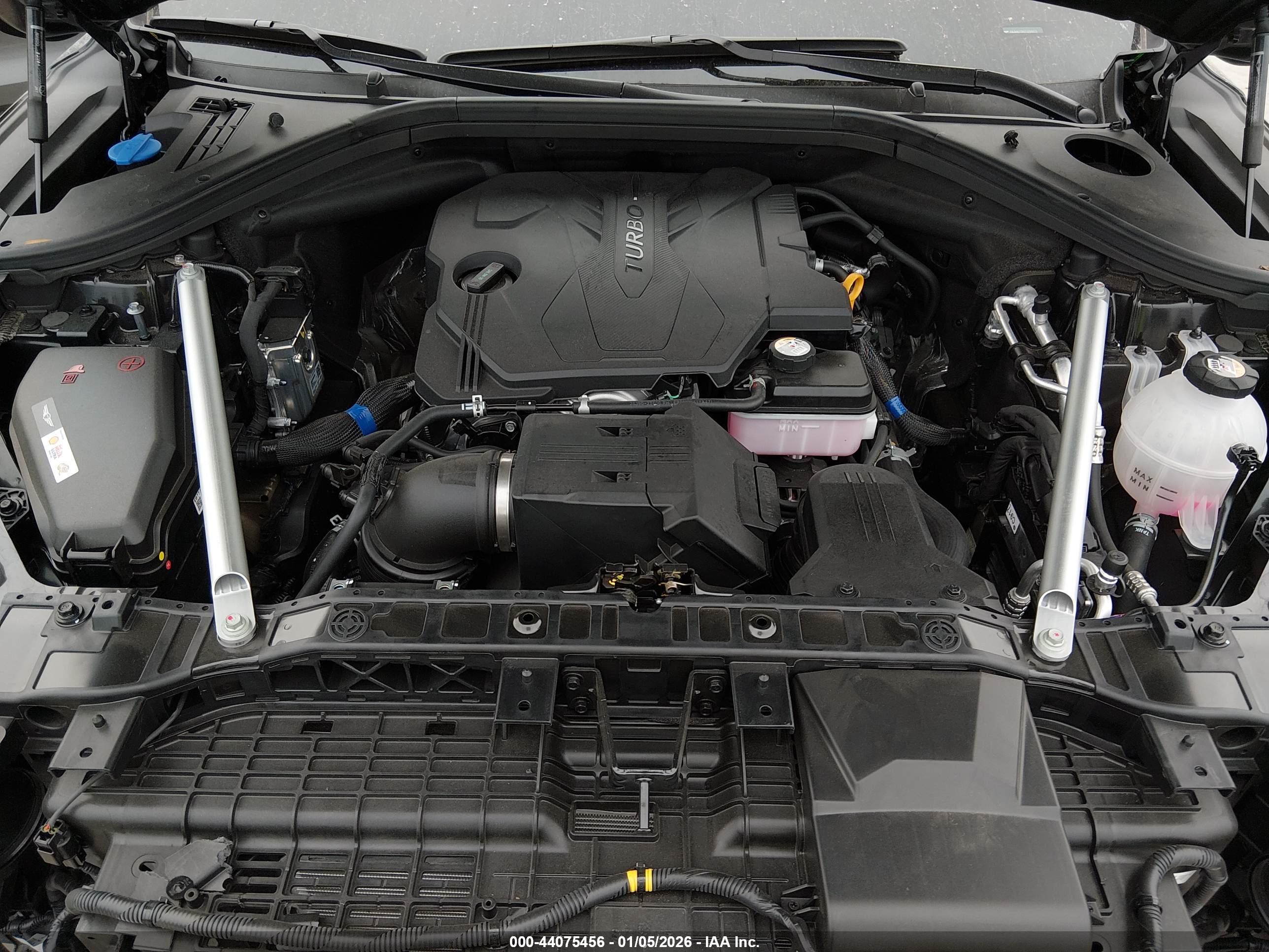 GENESIS GV70 image 10