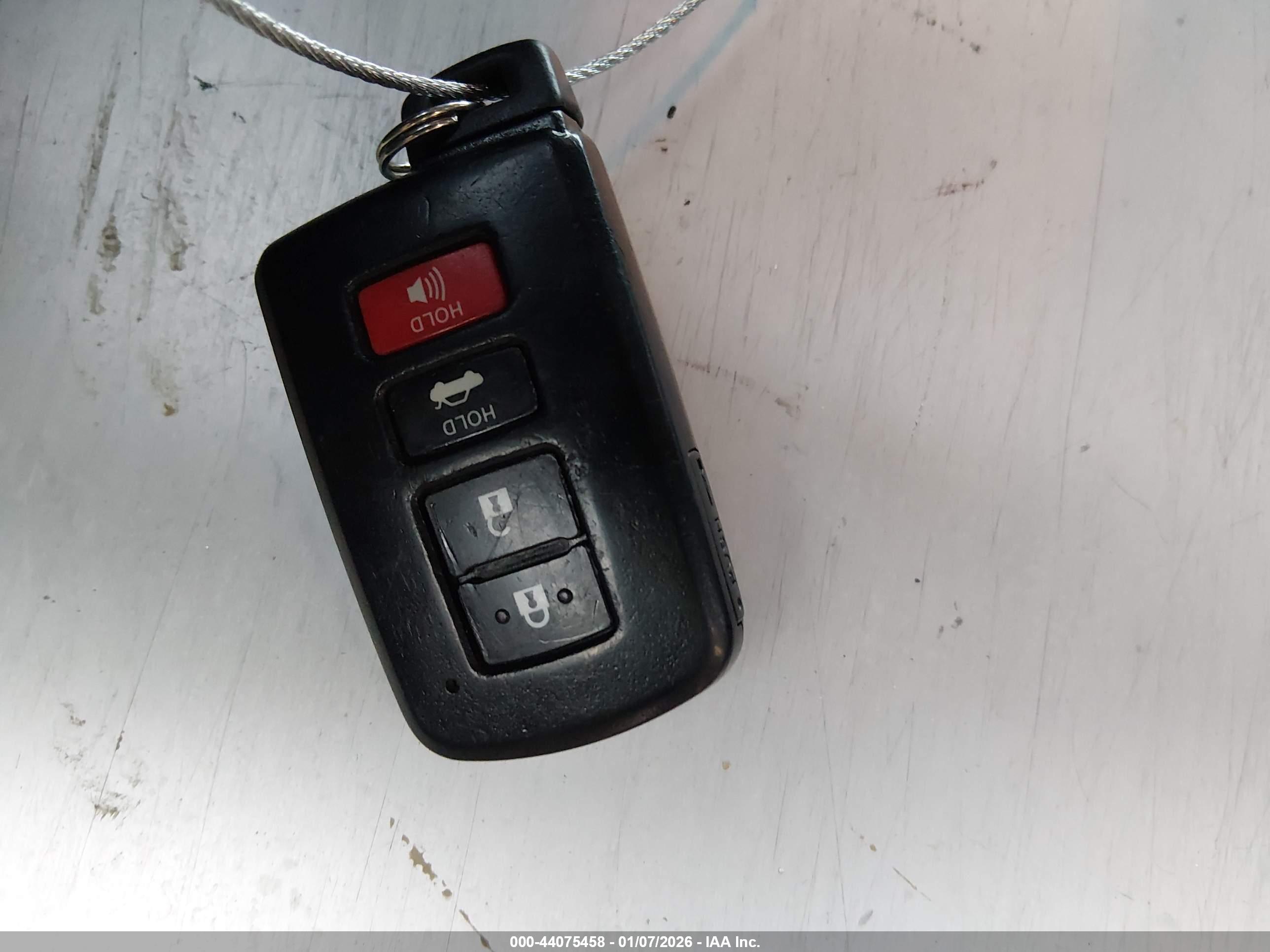 TOYOTA CAMRY image 11