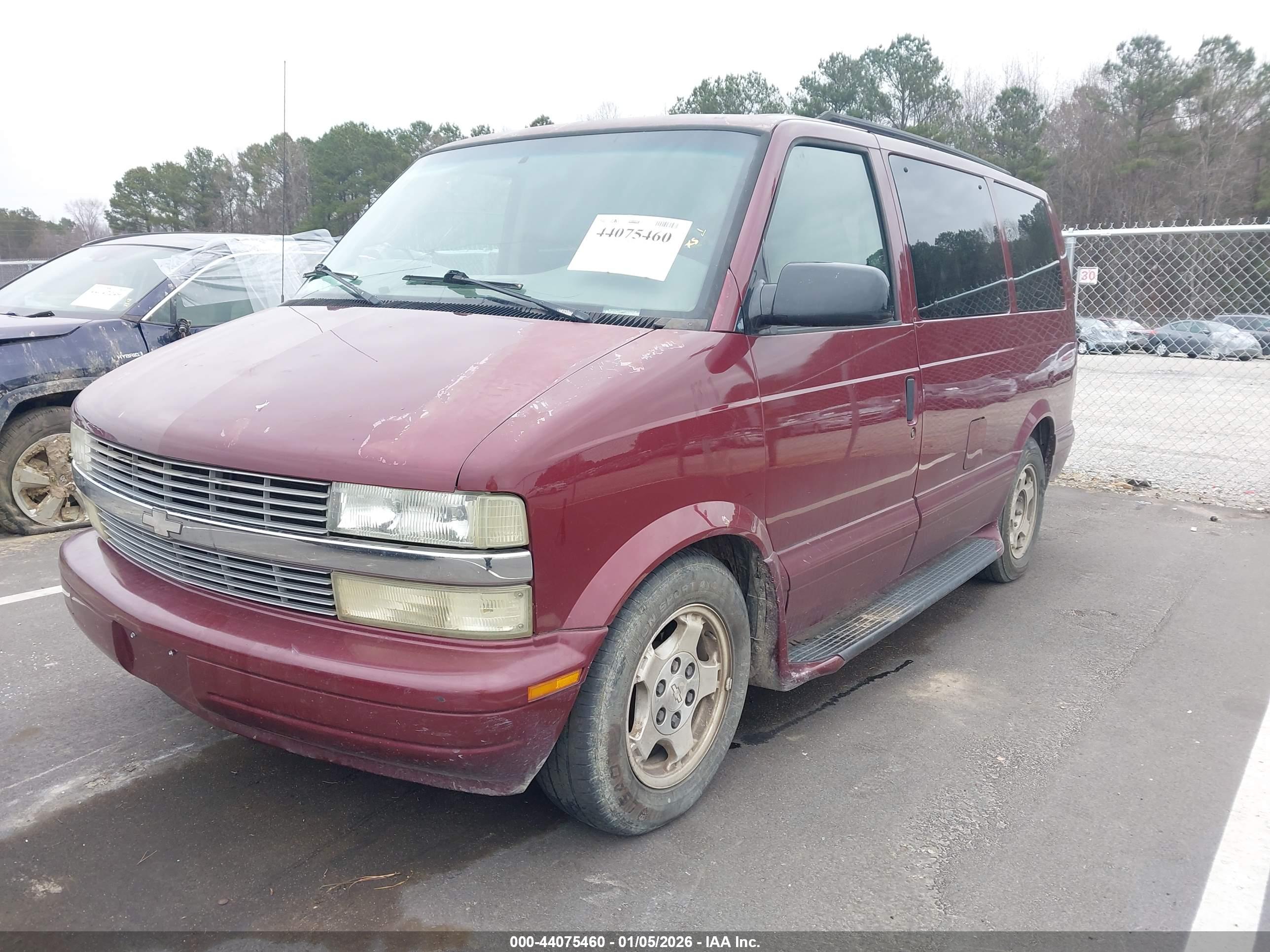 CHEVROLET ASTRO image 2