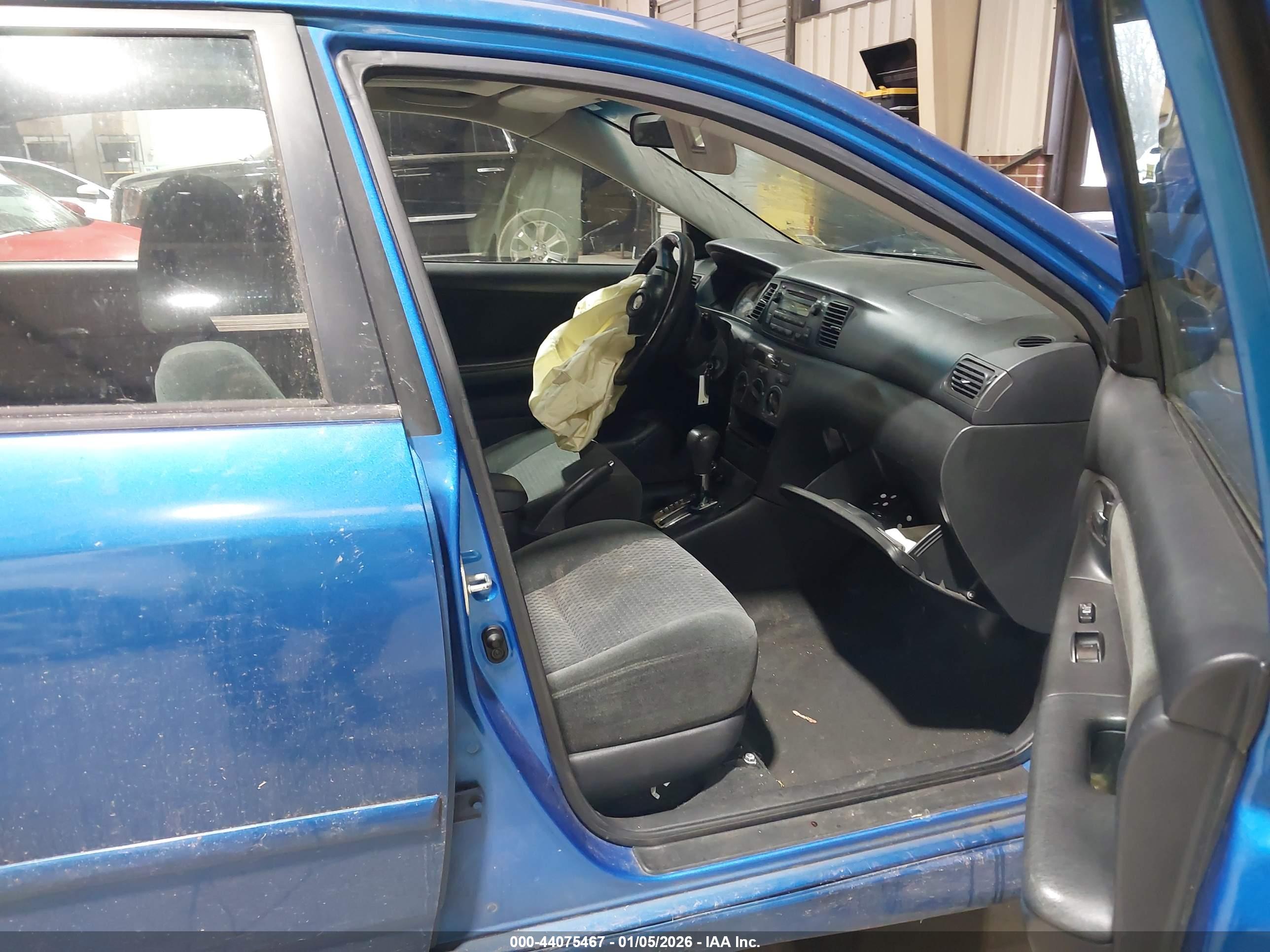TOYOTA COROLLA image 5