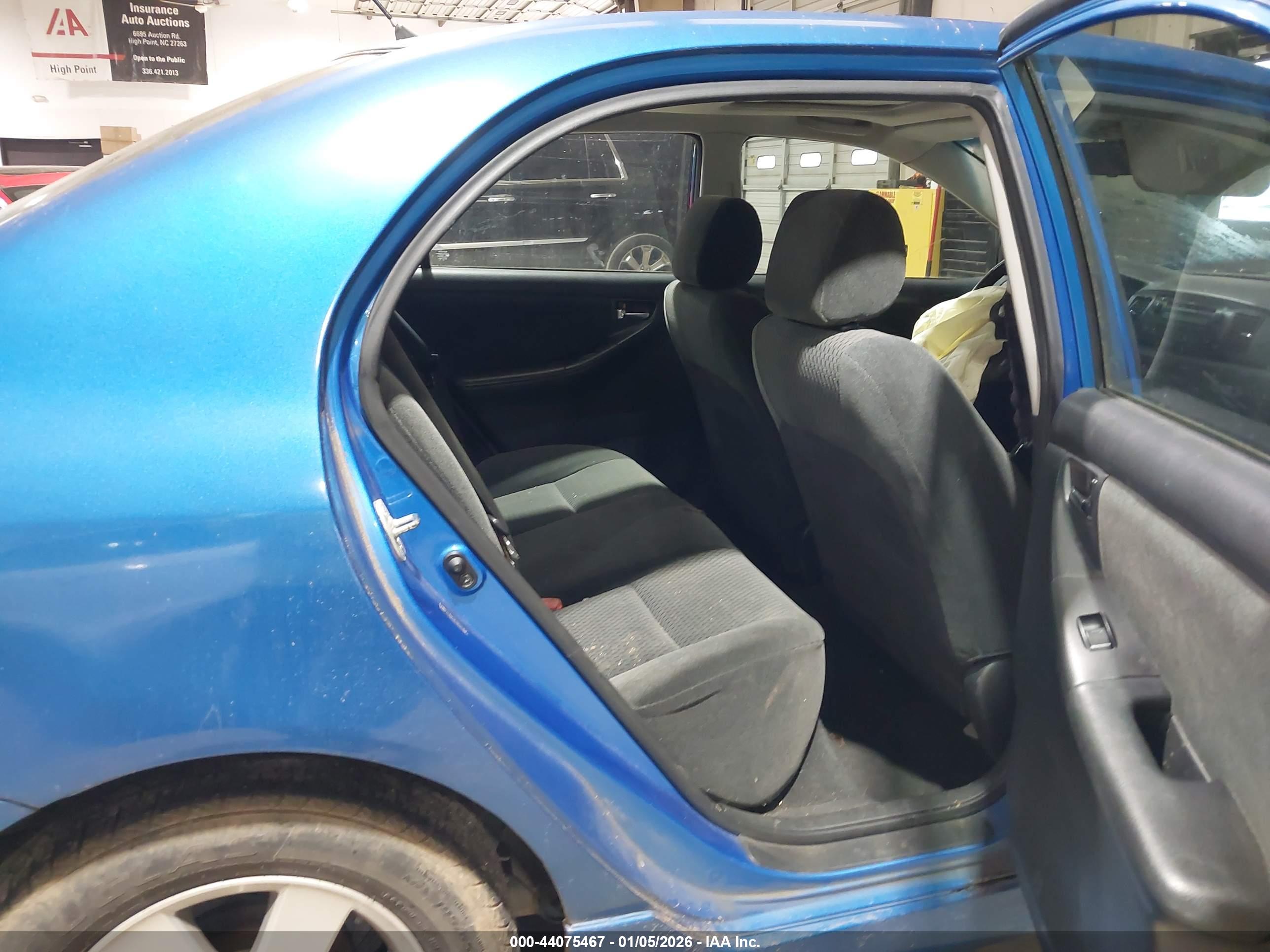 TOYOTA COROLLA image 8