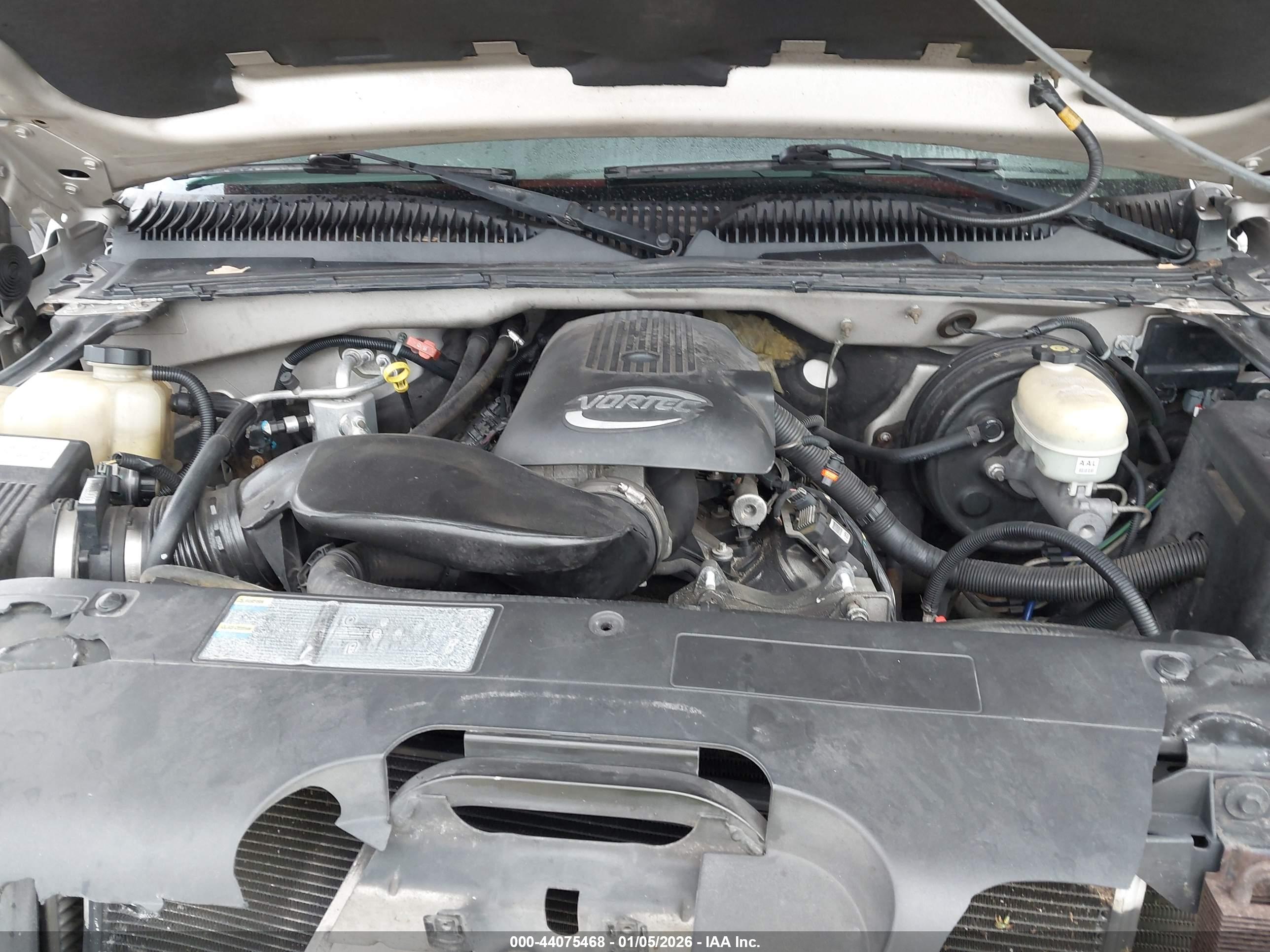 CHEVROLET SILVERADO image 10