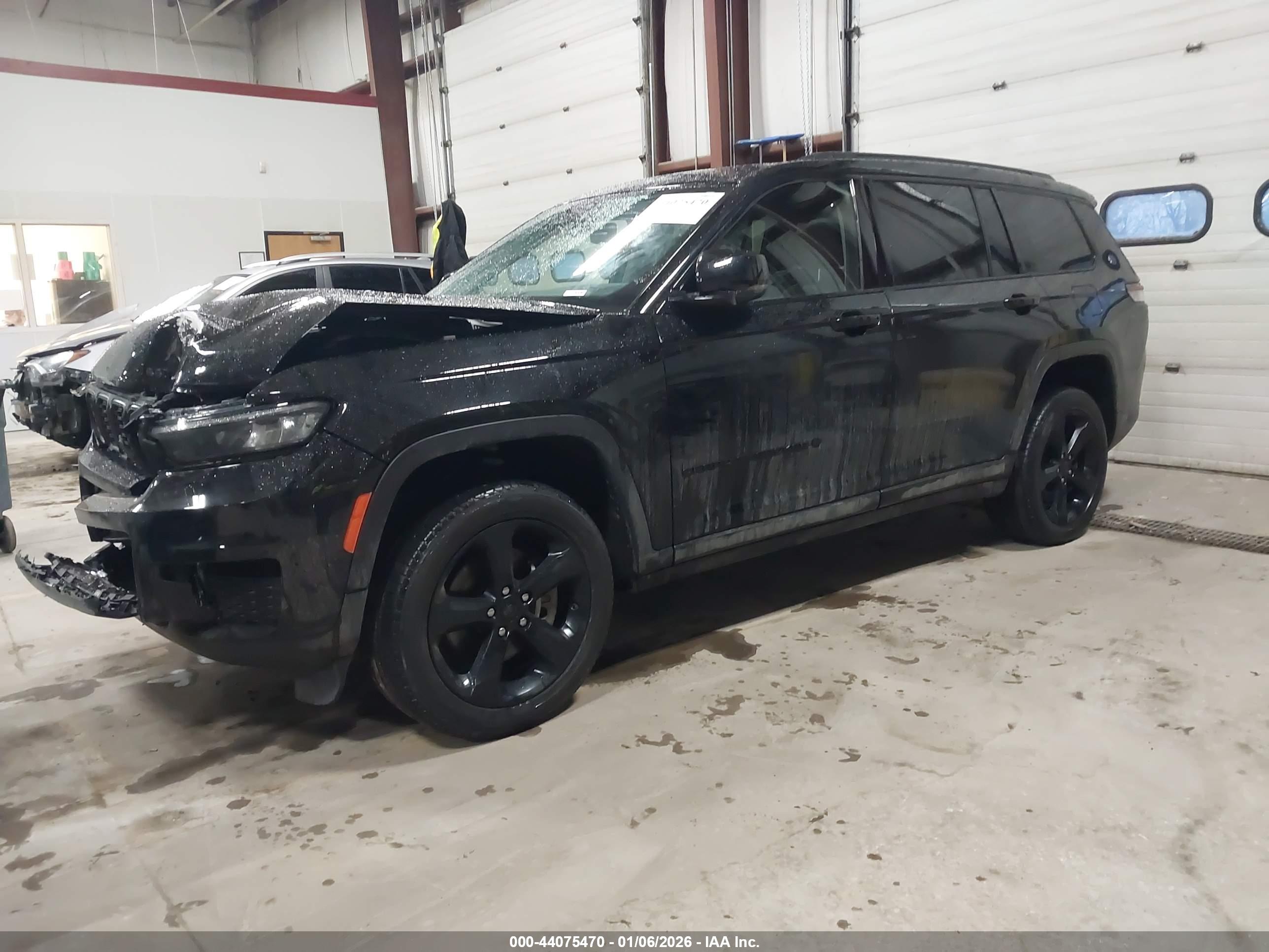 JEEP GRAND image 2