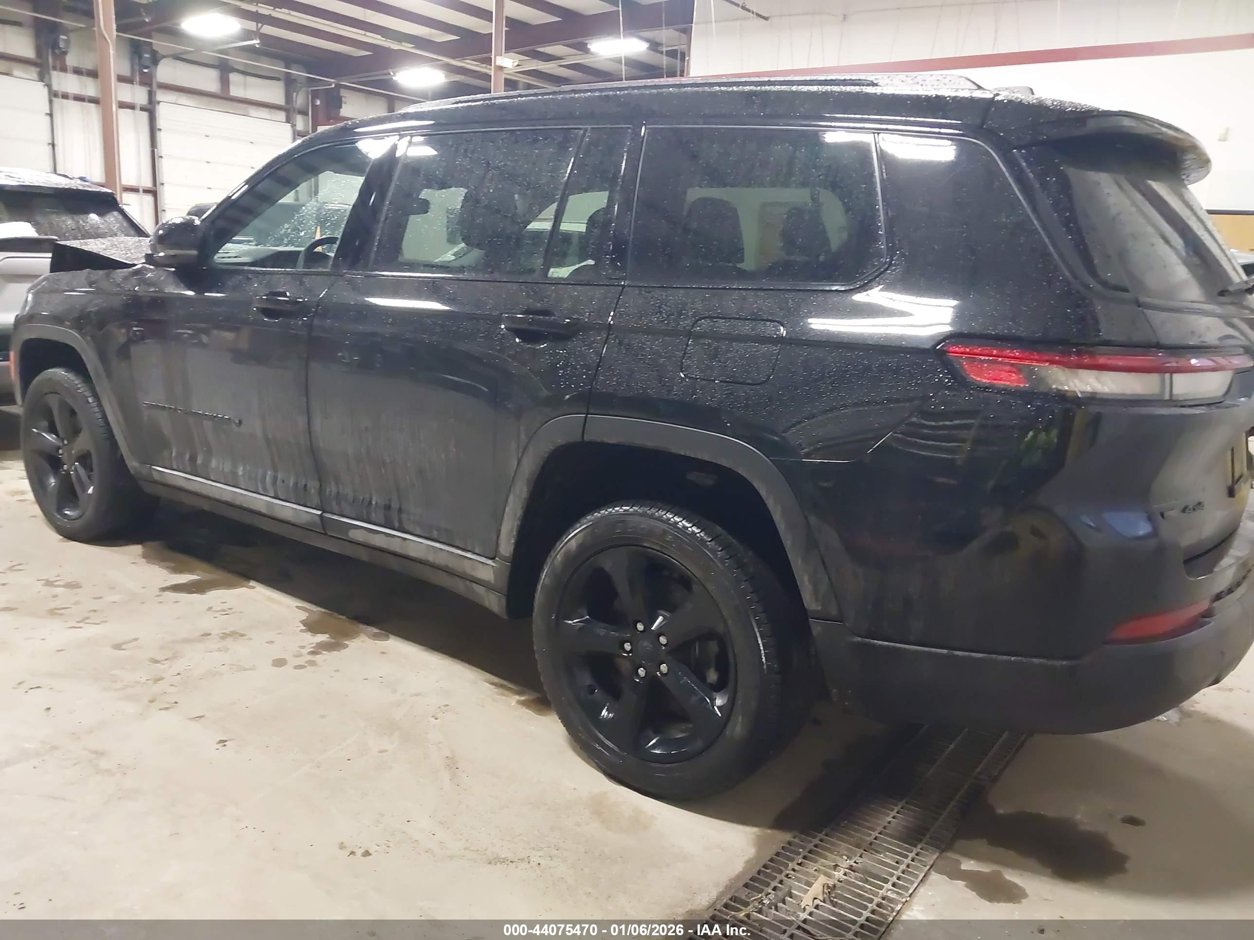 JEEP GRAND image 3