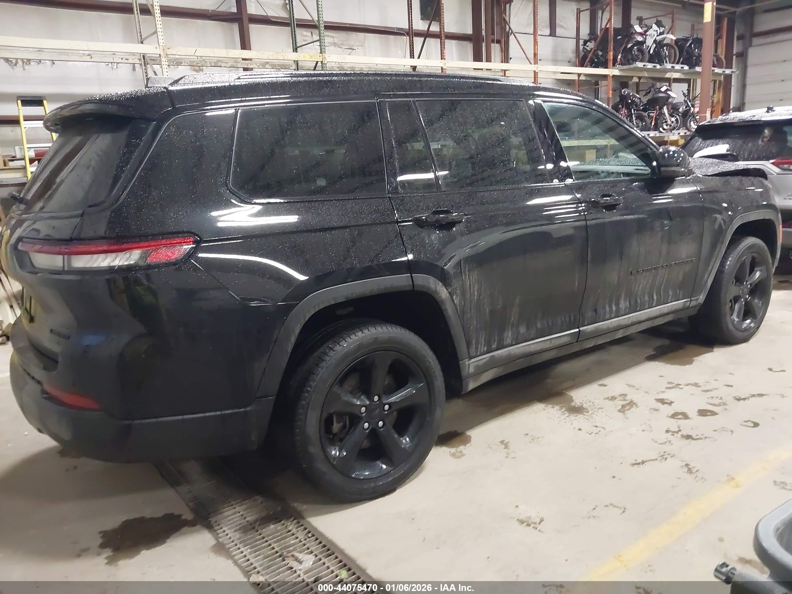 JEEP GRAND image 4