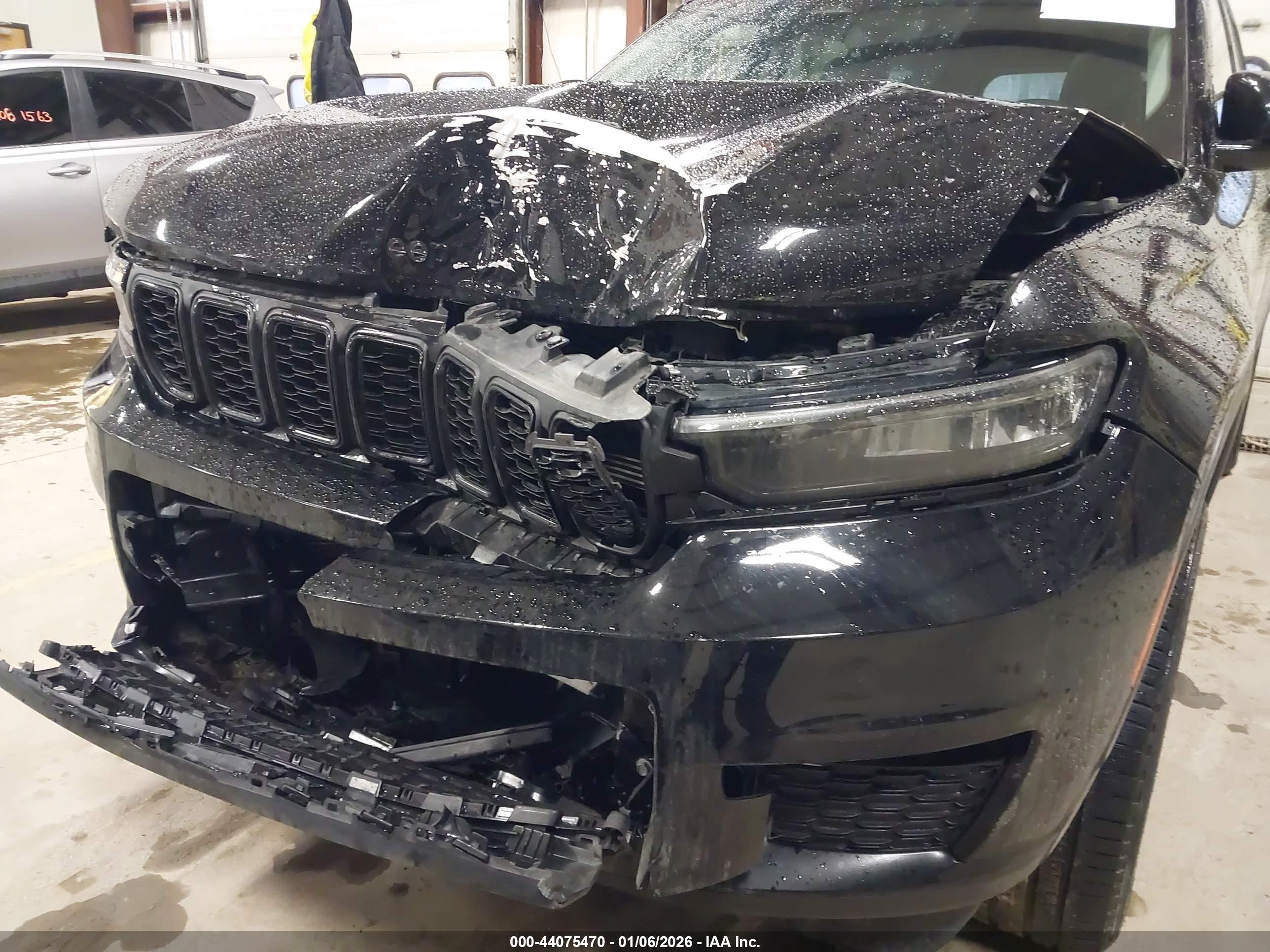 JEEP GRAND image 6