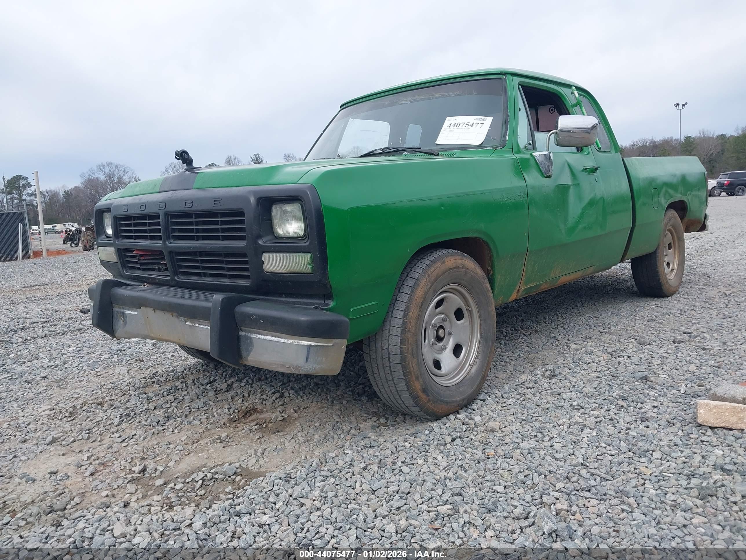 DODGE D-SERIES image 2