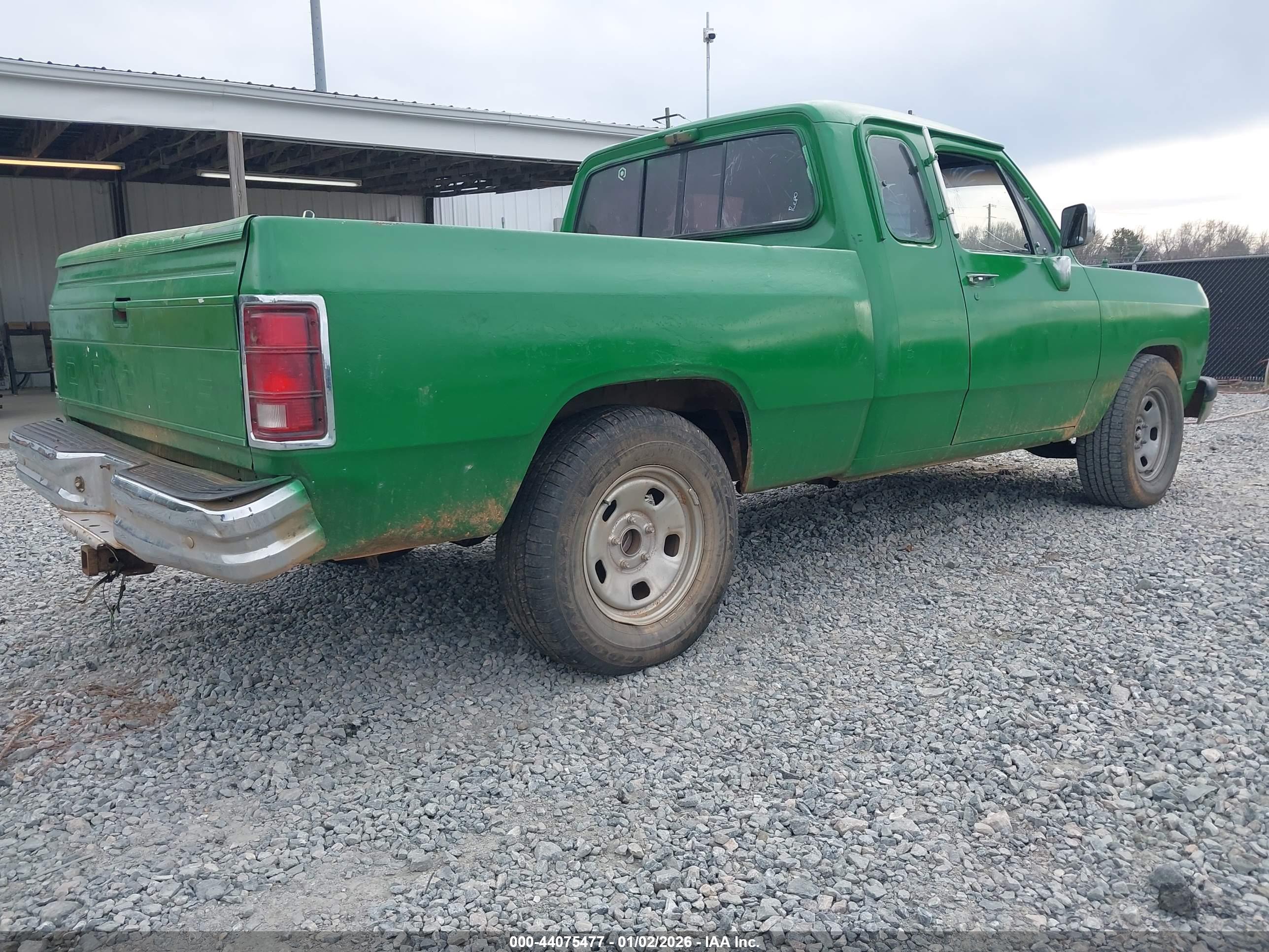 DODGE D-SERIES image 4