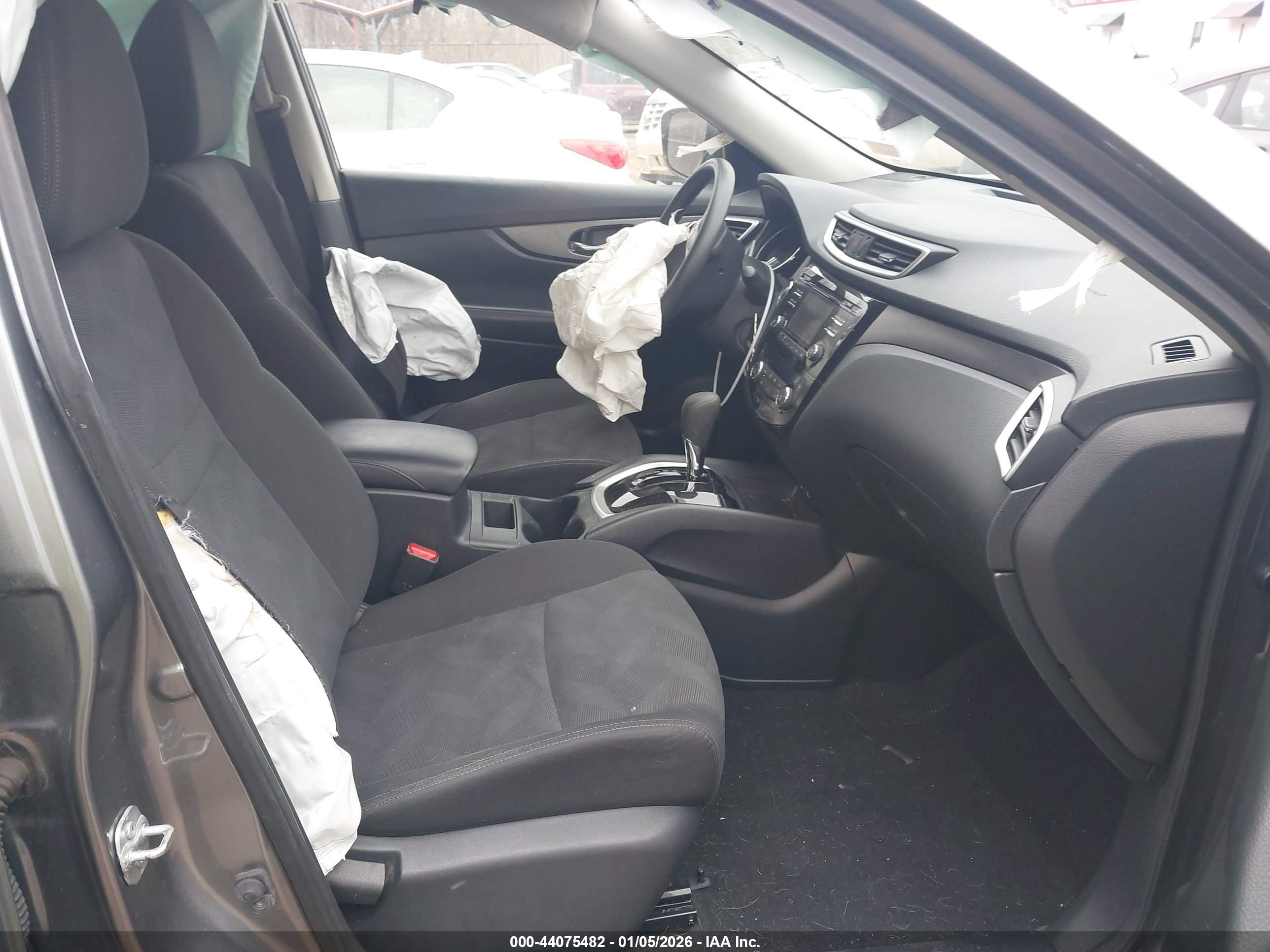 NISSAN ROGUE image 5