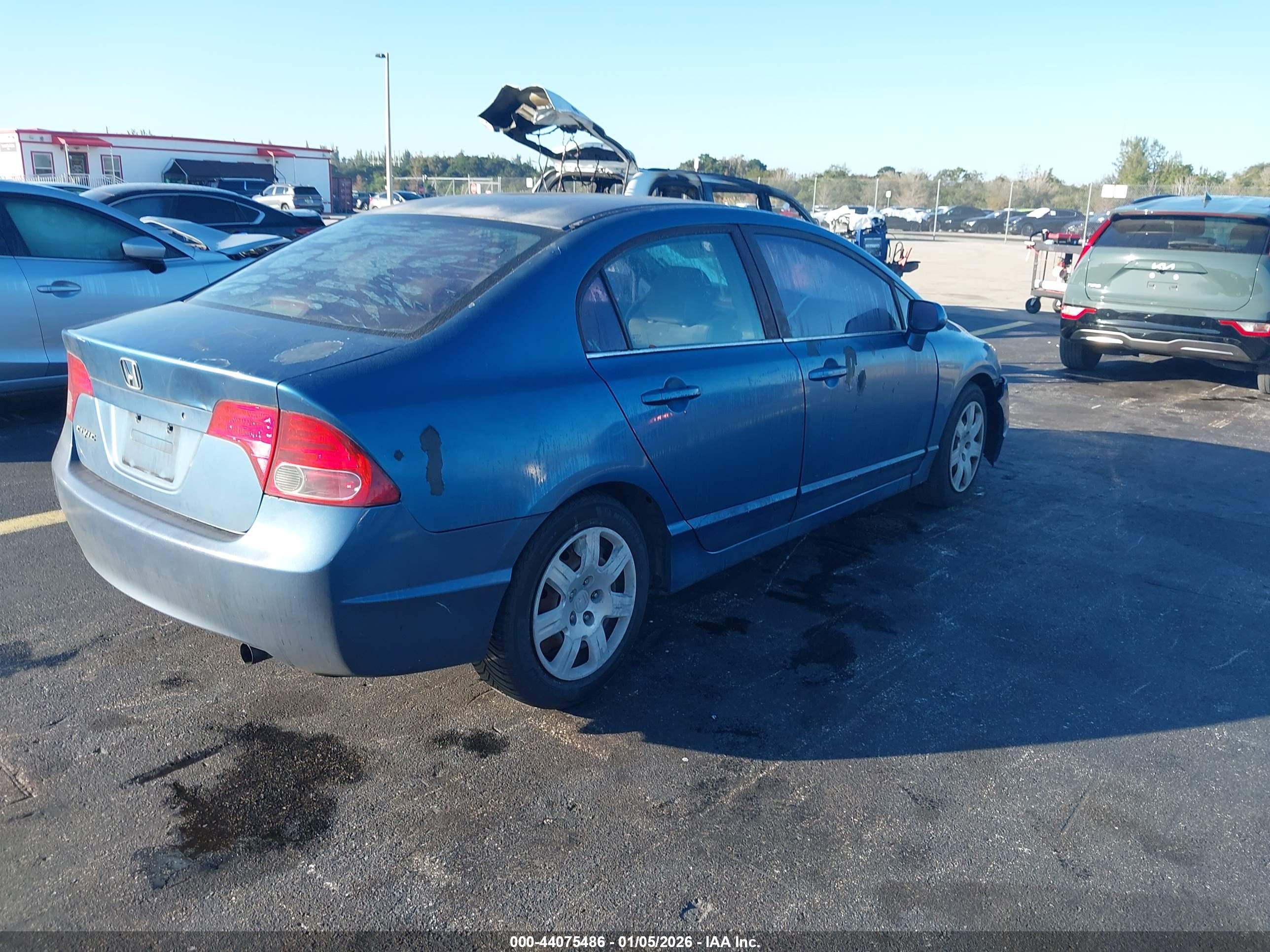 HONDA CIVIC image 4