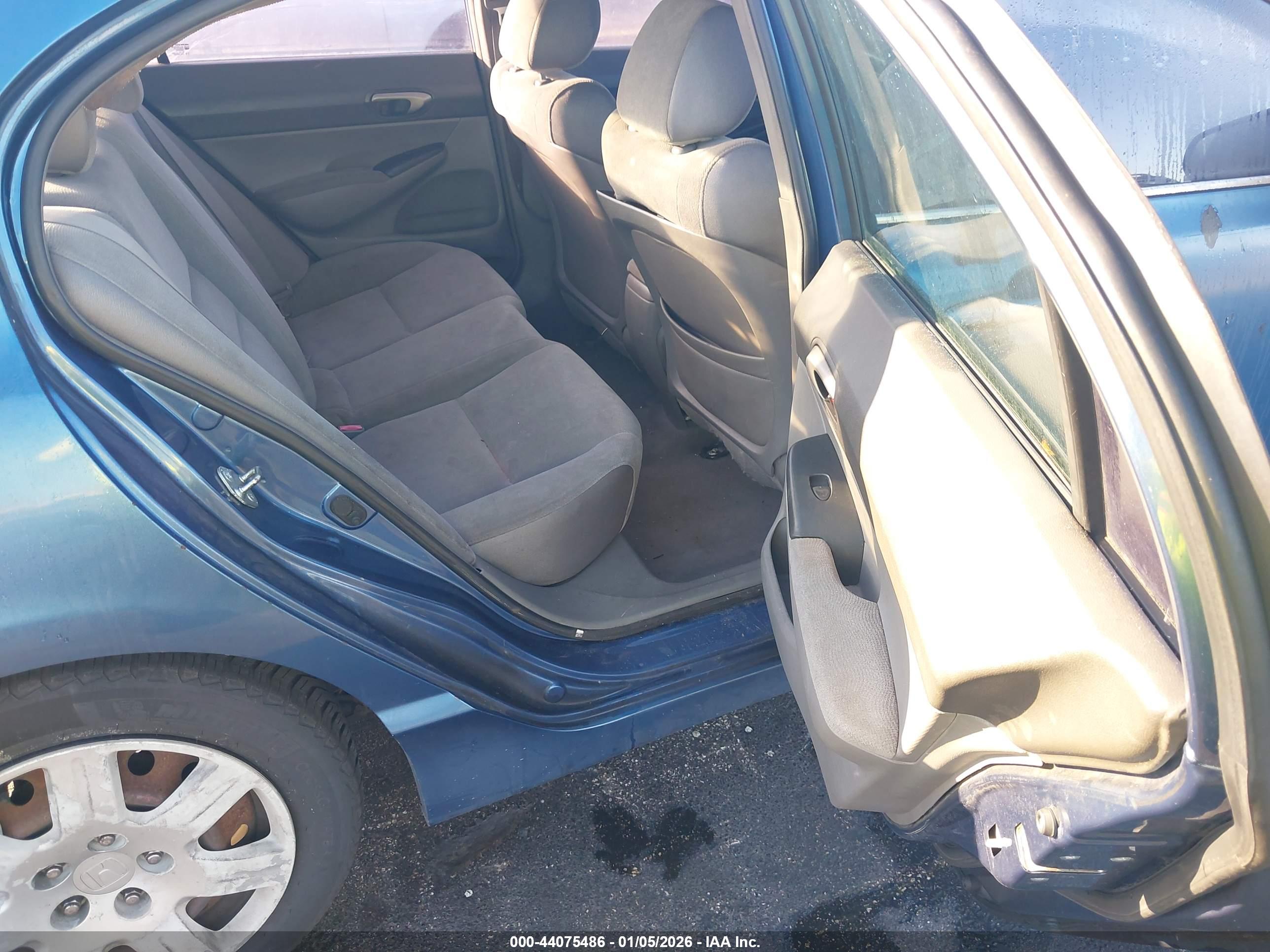 HONDA CIVIC image 8