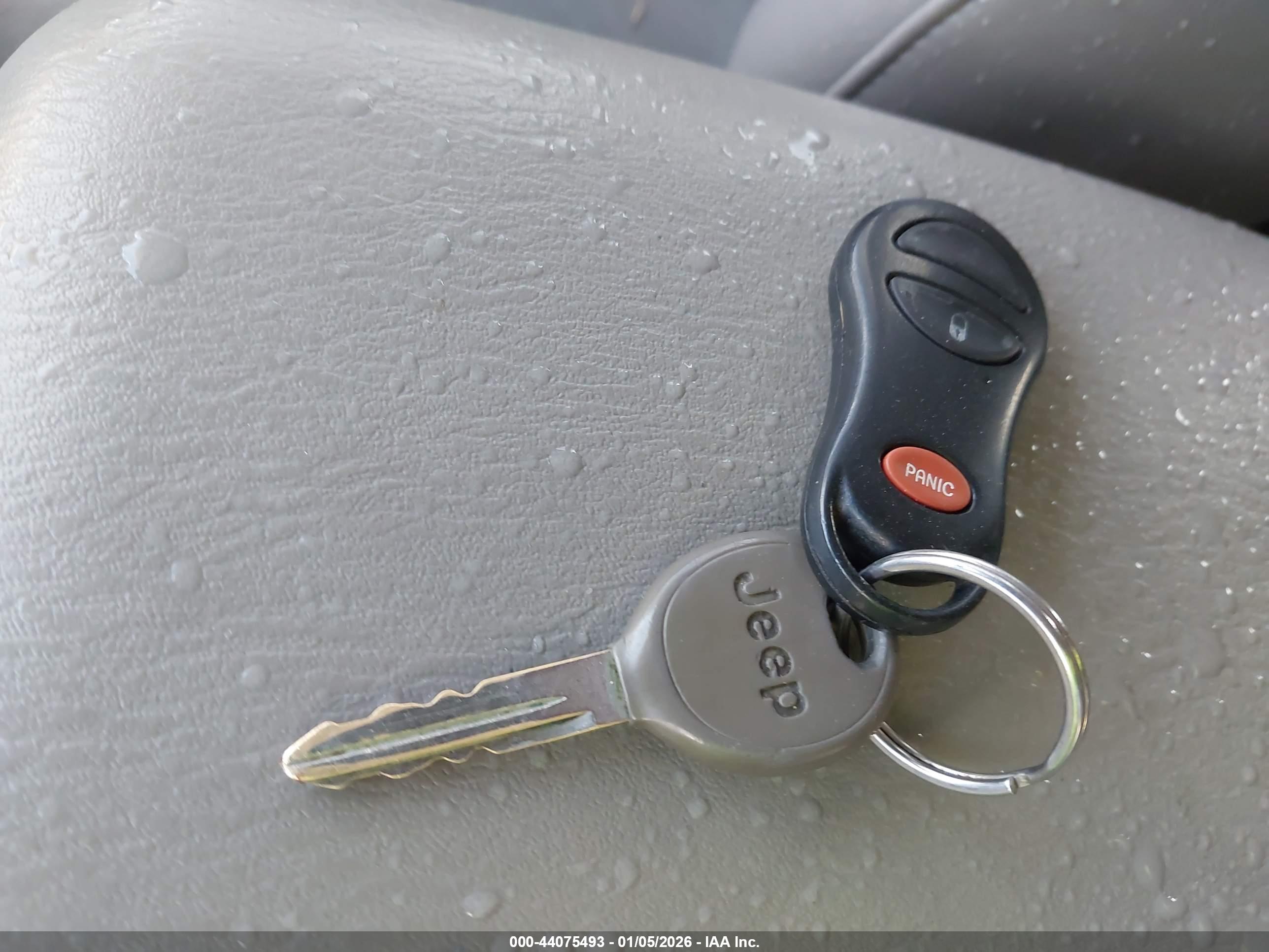 JEEP GRAND image 11