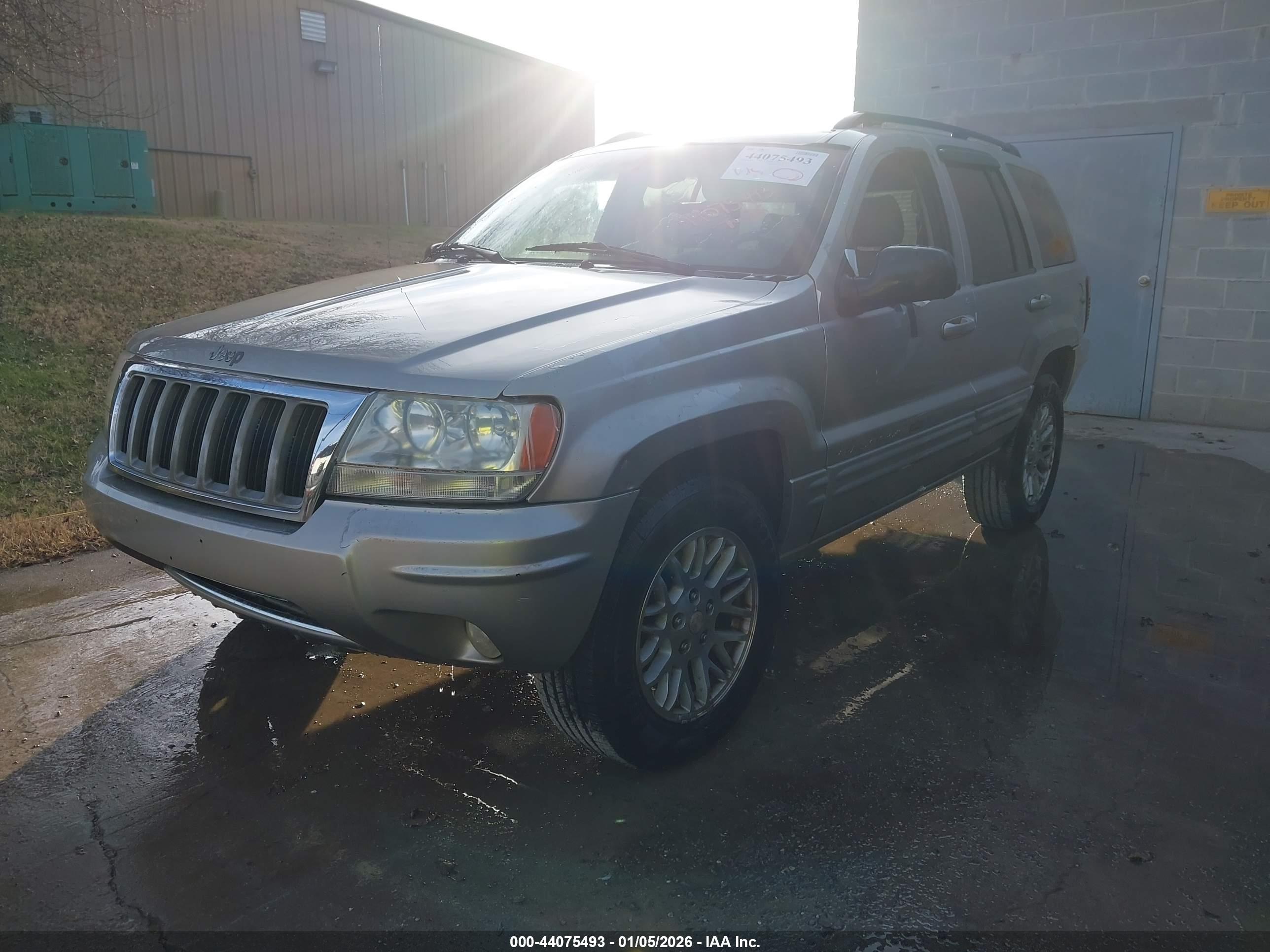 JEEP GRAND image 2