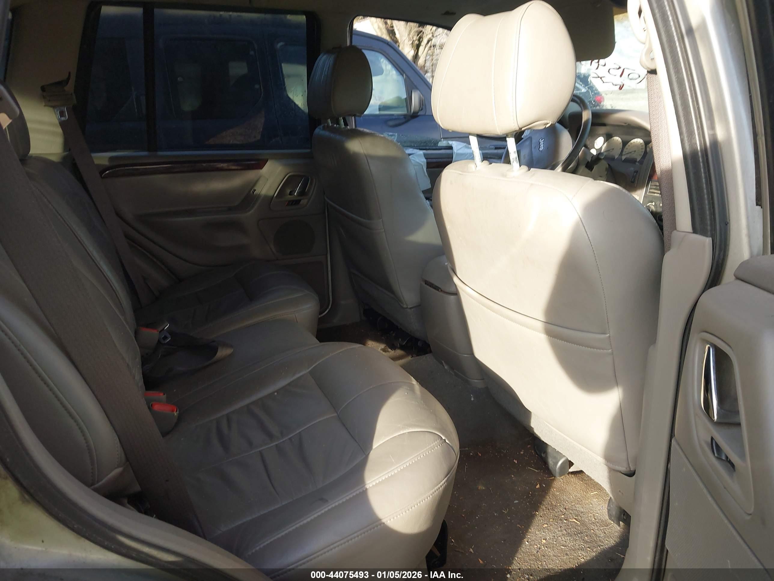 JEEP GRAND image 8