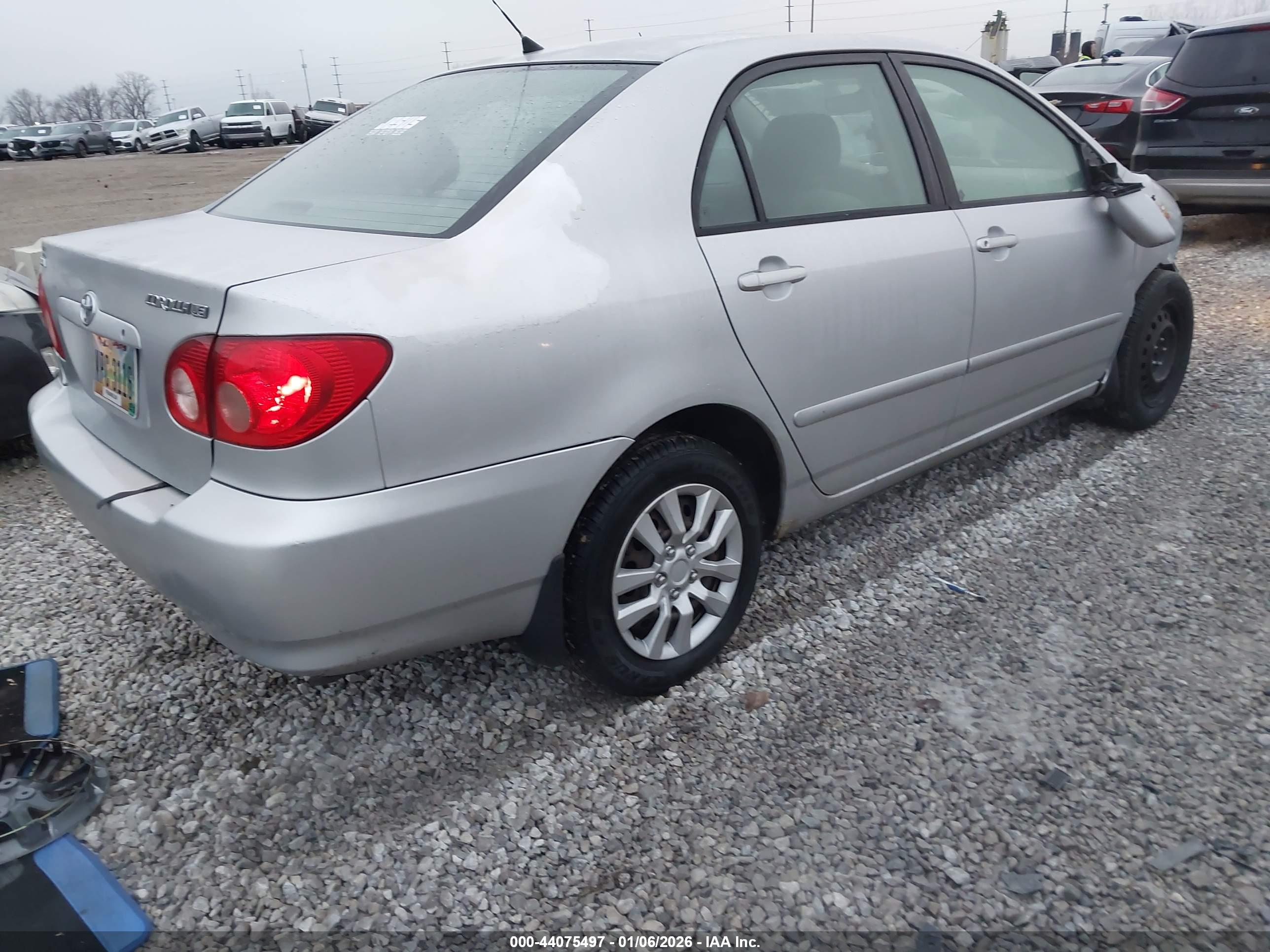 TOYOTA COROLLA image 4