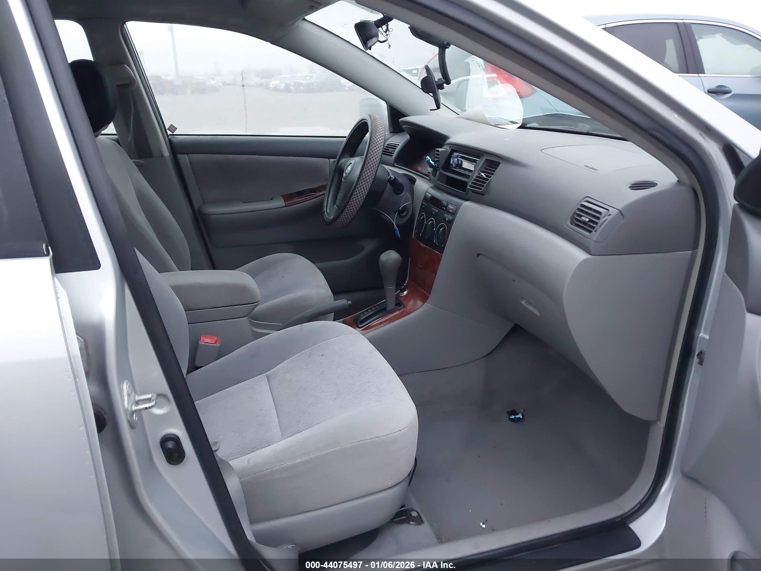 TOYOTA COROLLA image 5