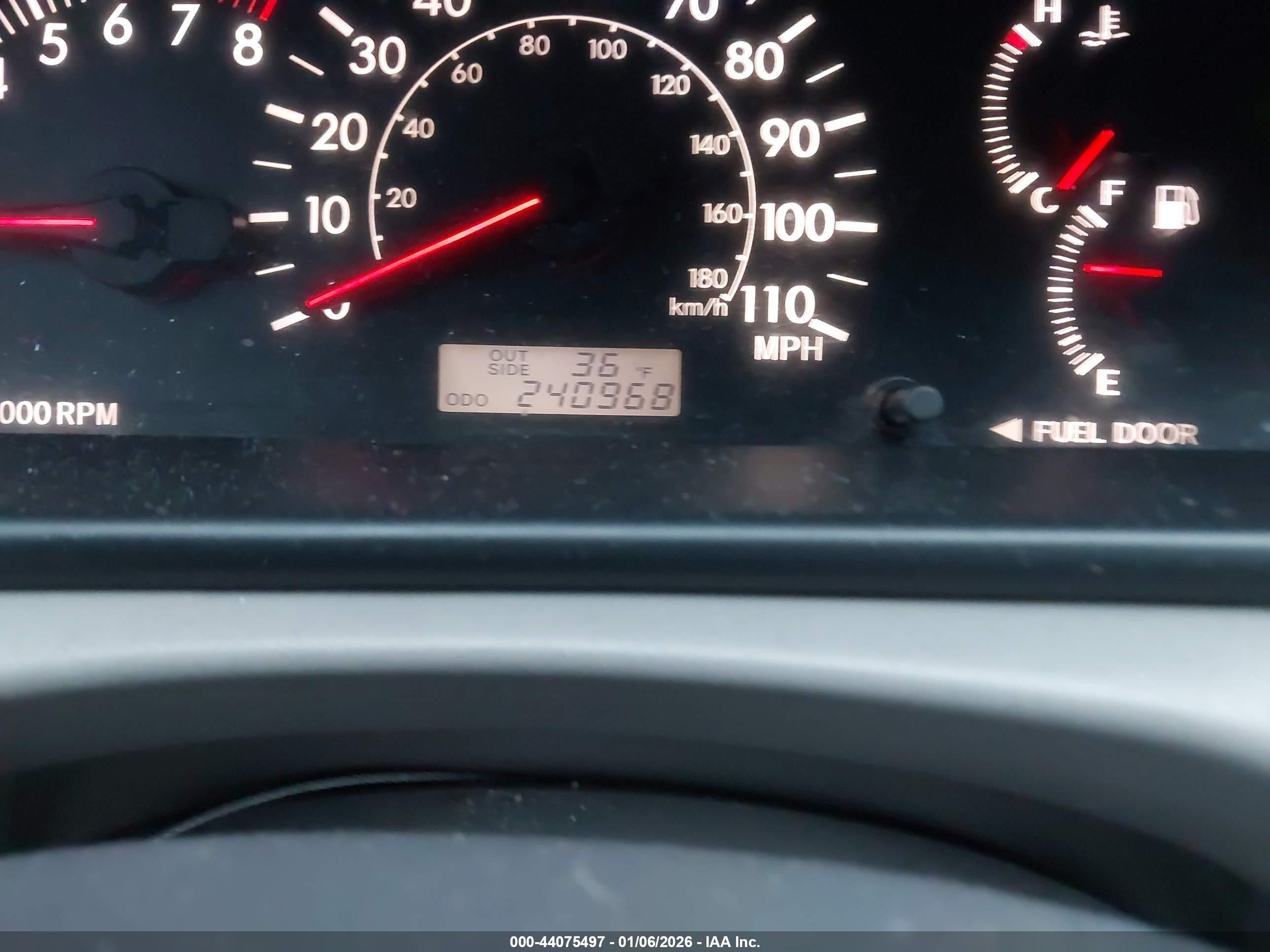 TOYOTA COROLLA image 7