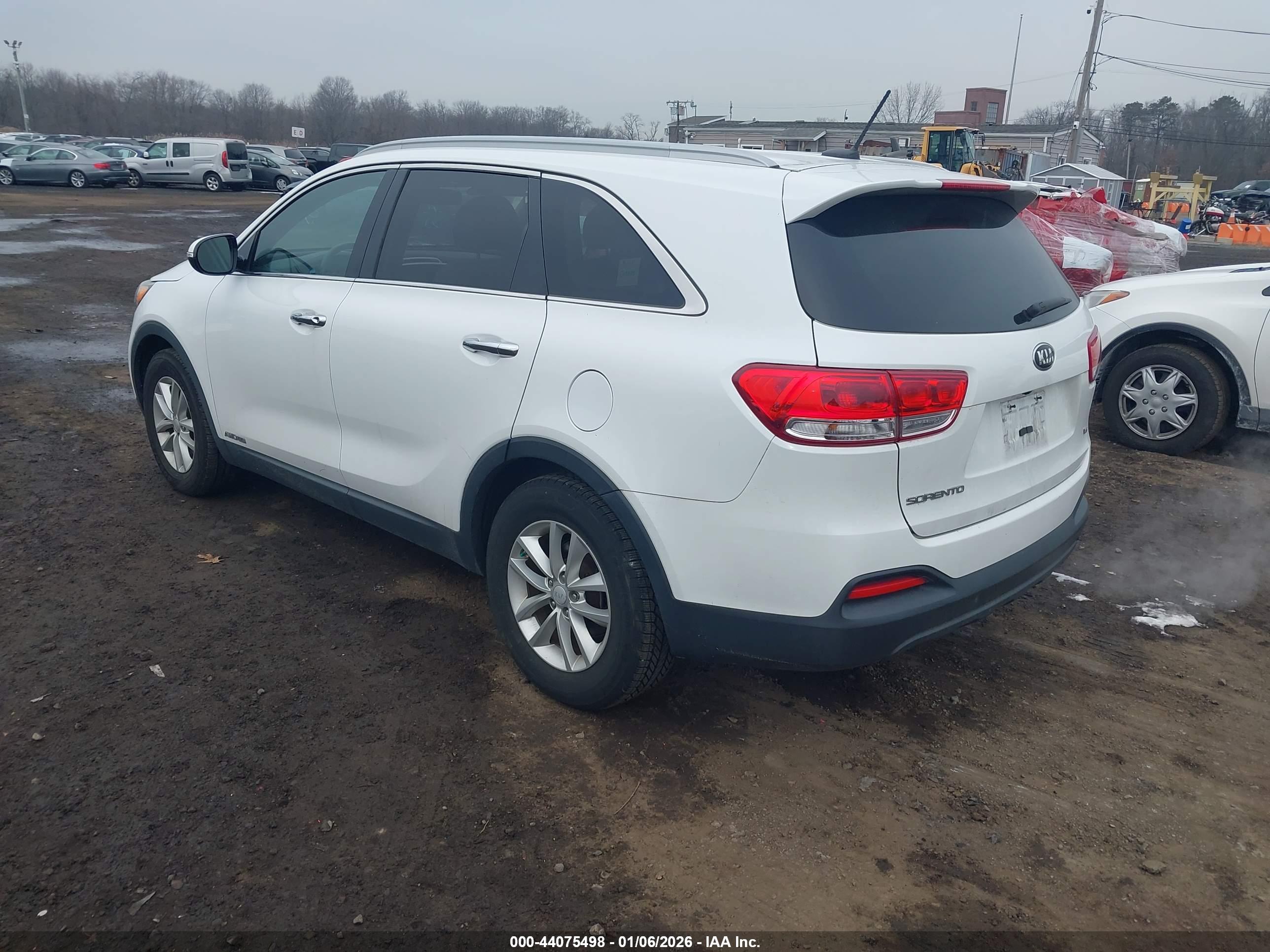 KIA SORENTO image 3