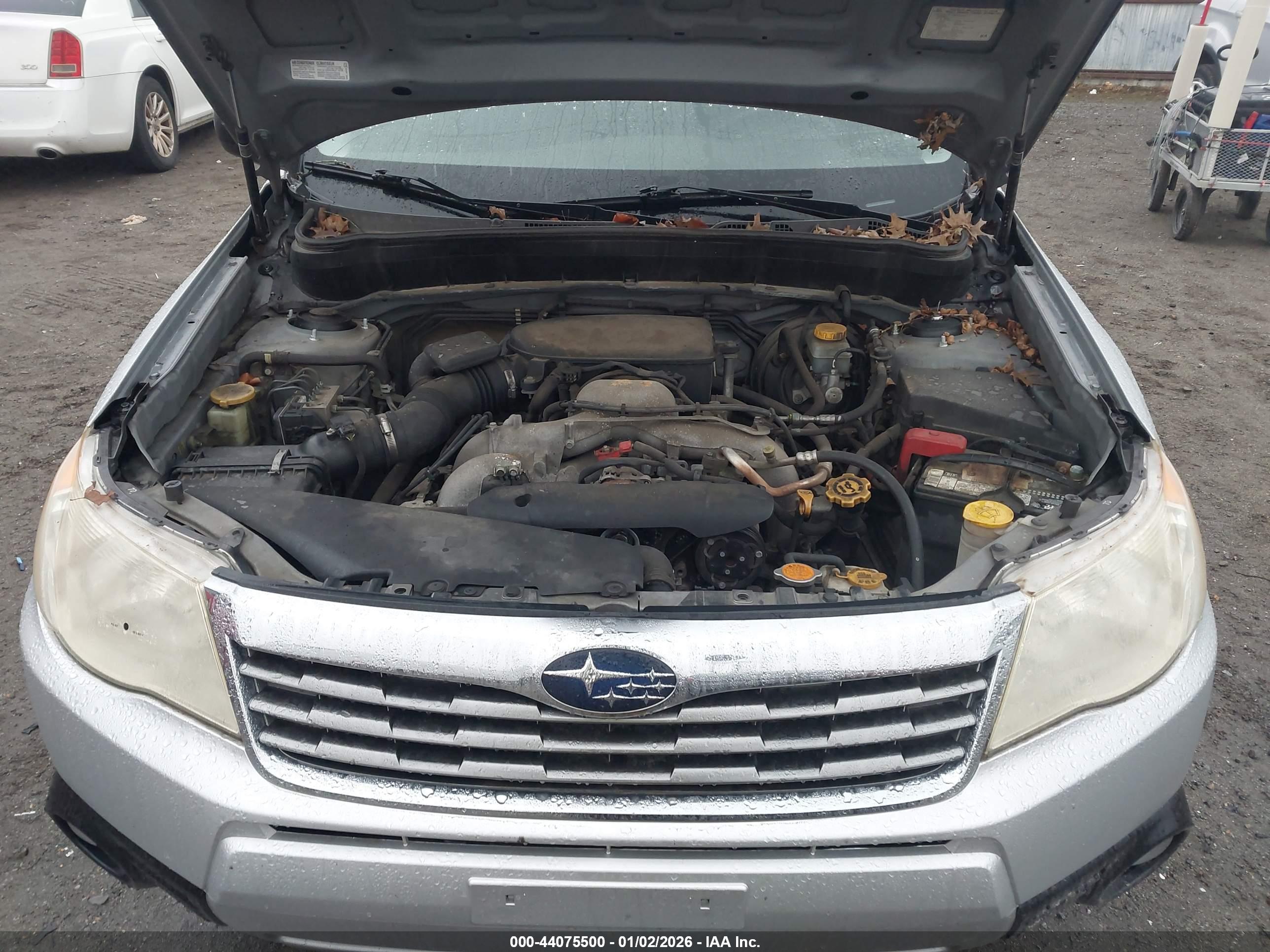 SUBARU FORESTER image 10