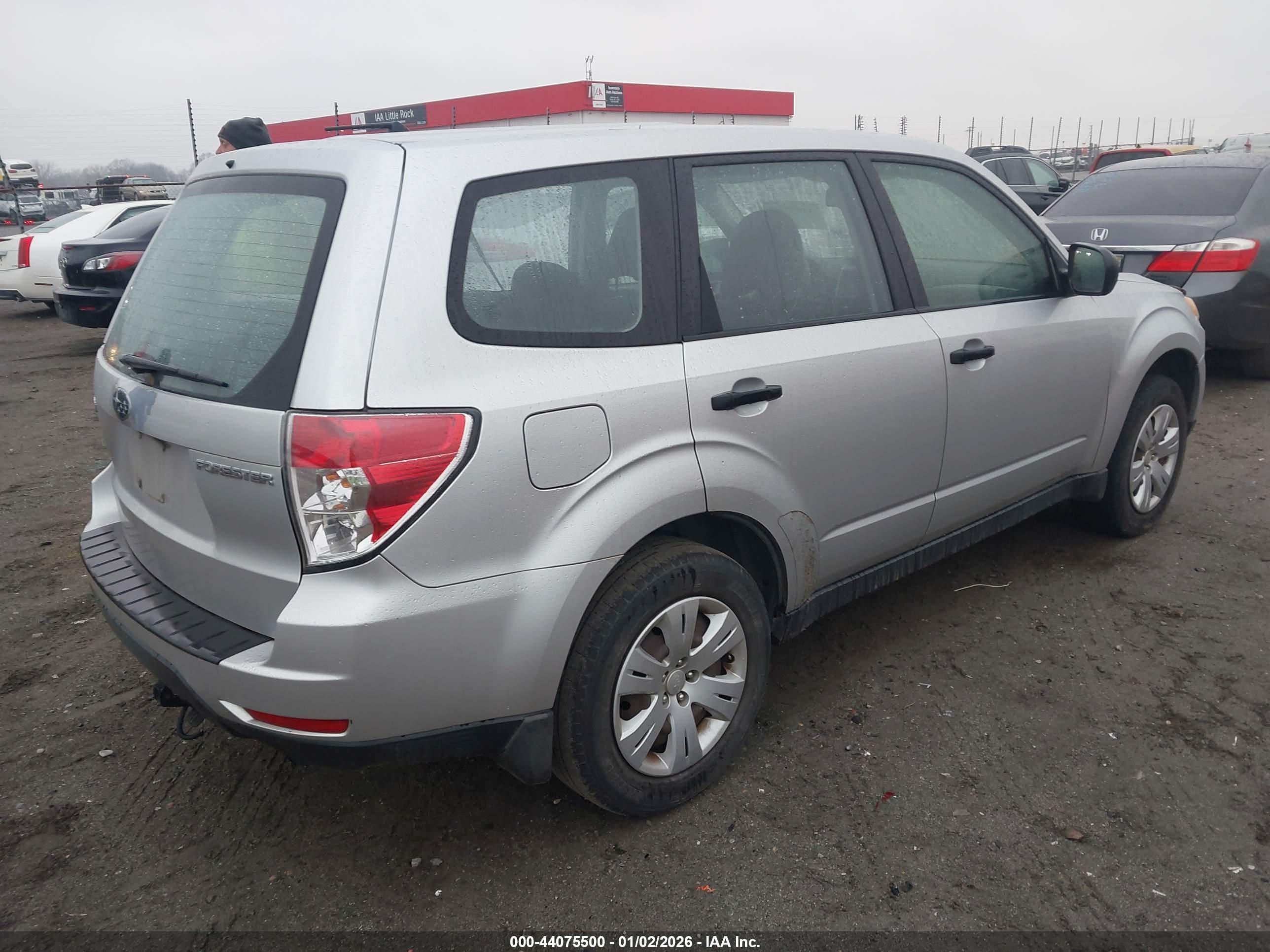 SUBARU FORESTER image 4