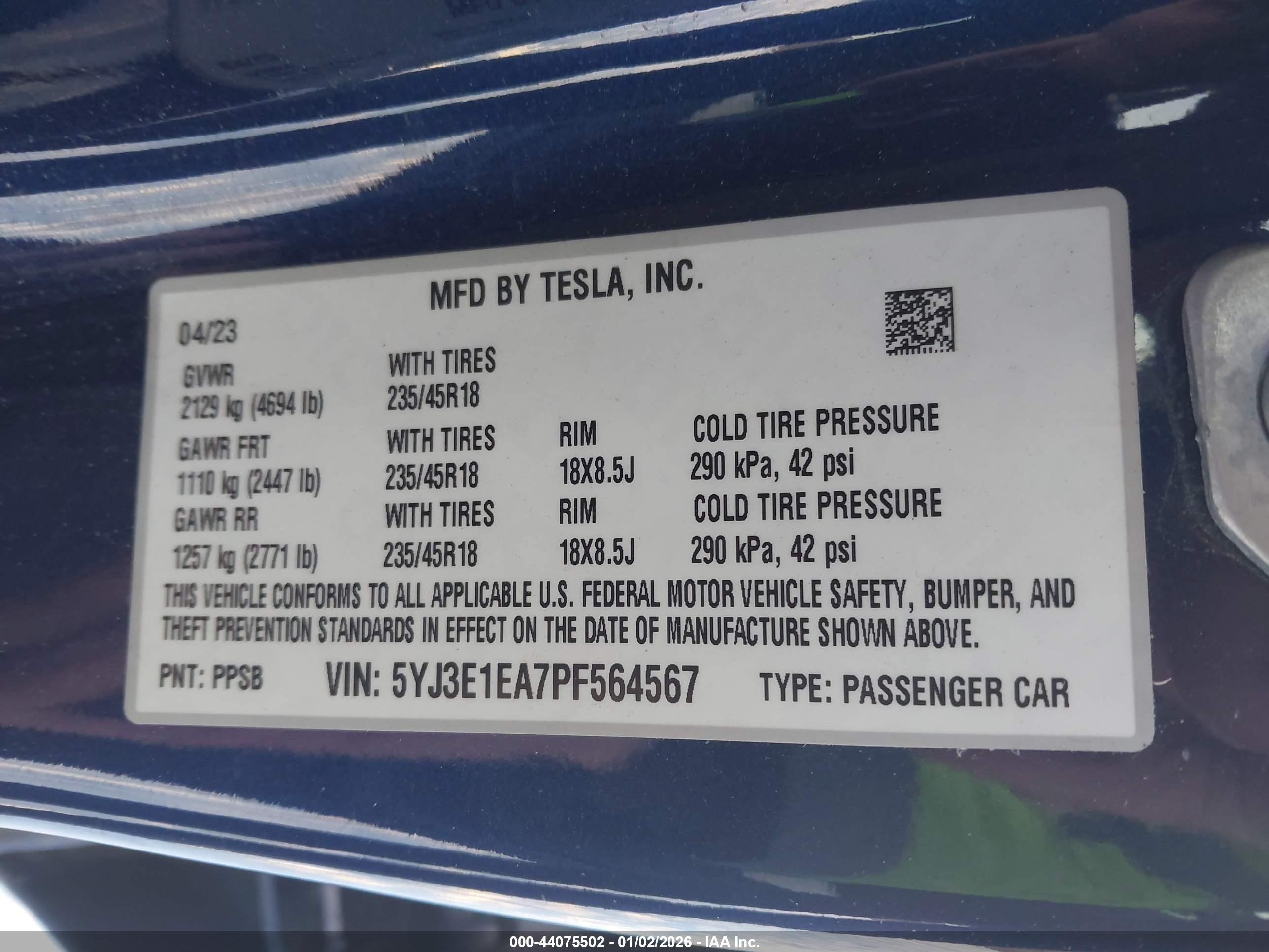 TESLA MODEL image 9