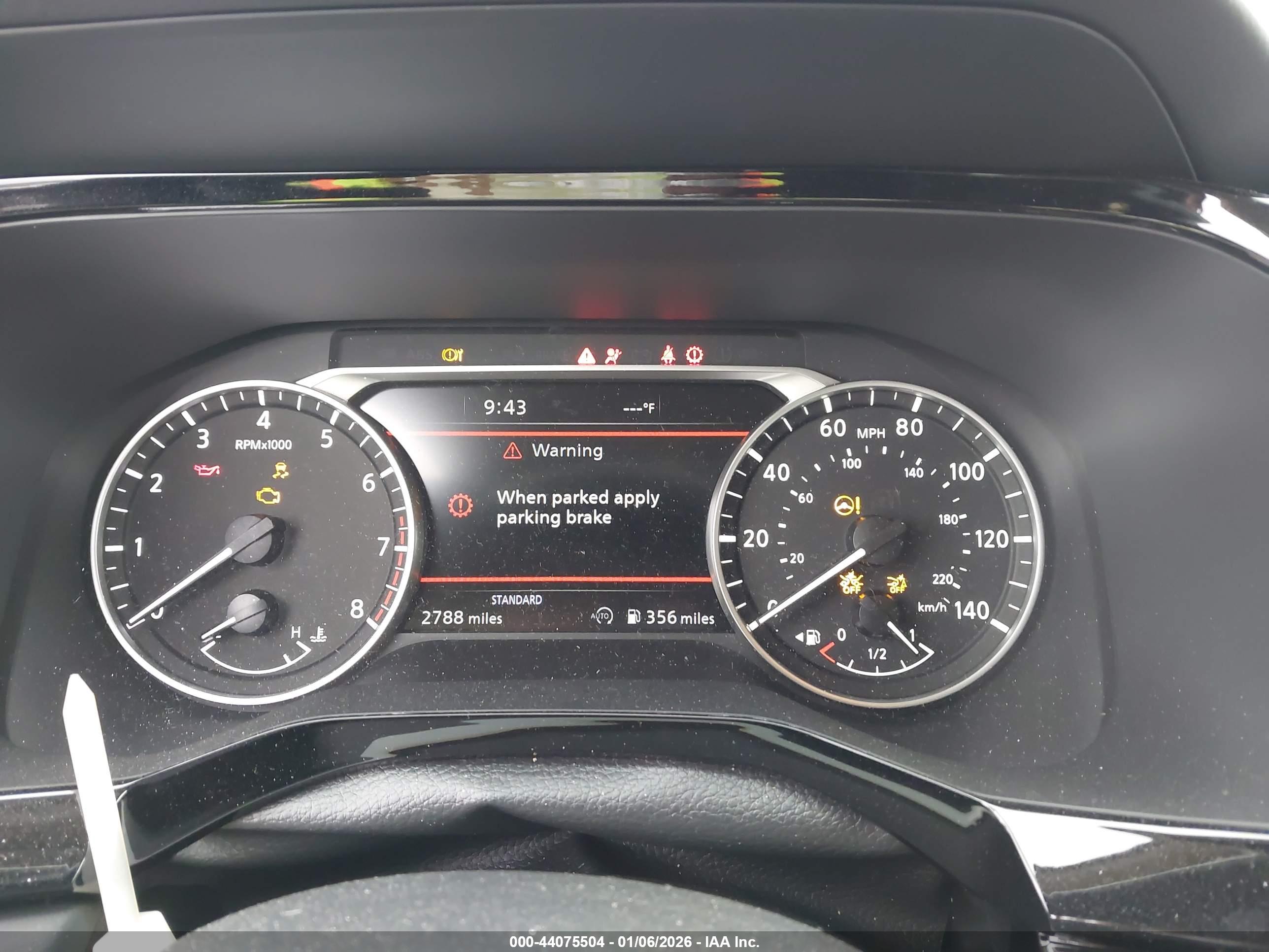 NISSAN PATHFINDER image 7