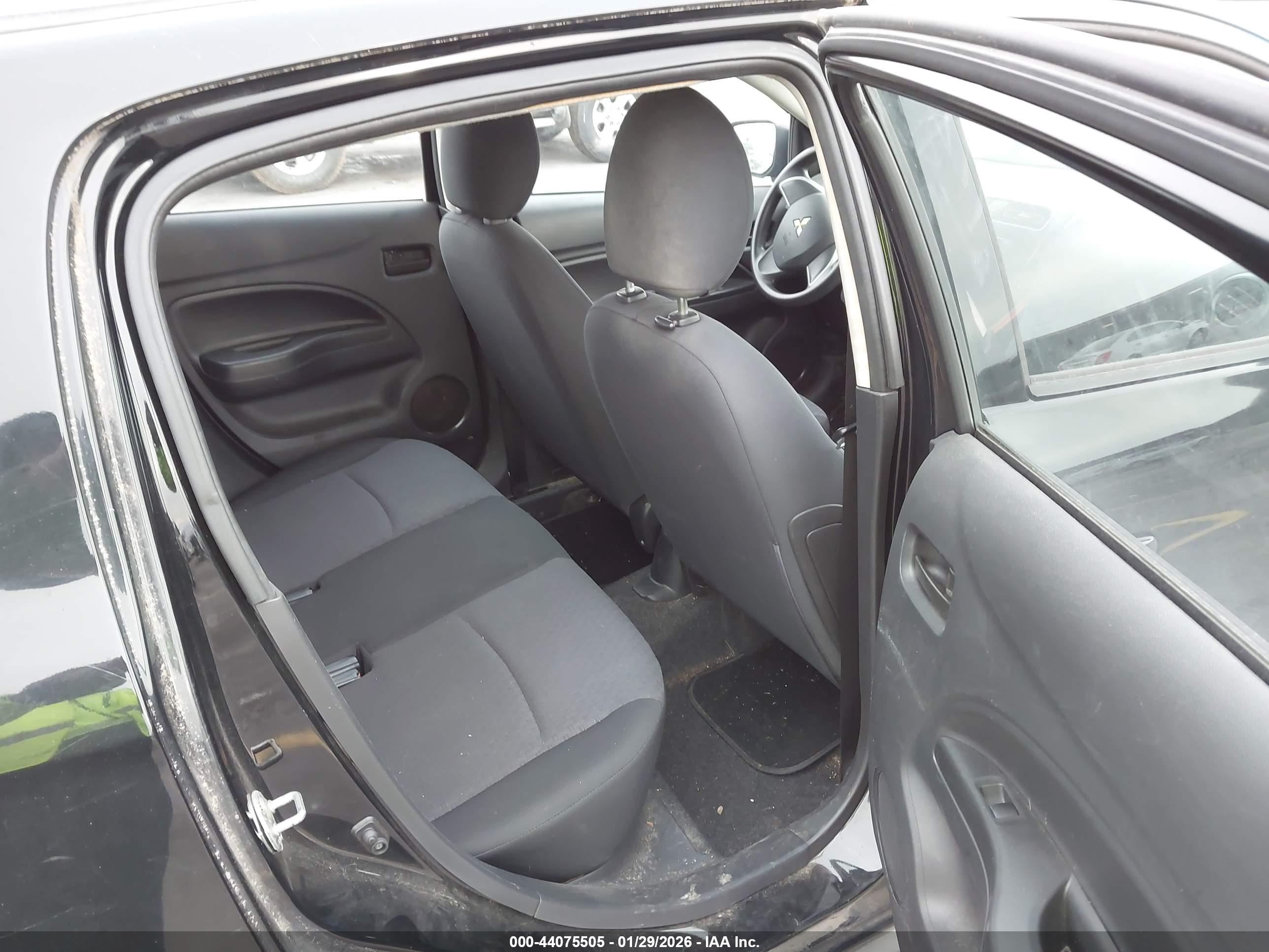 MITSUBISHI MIRAGE image 8