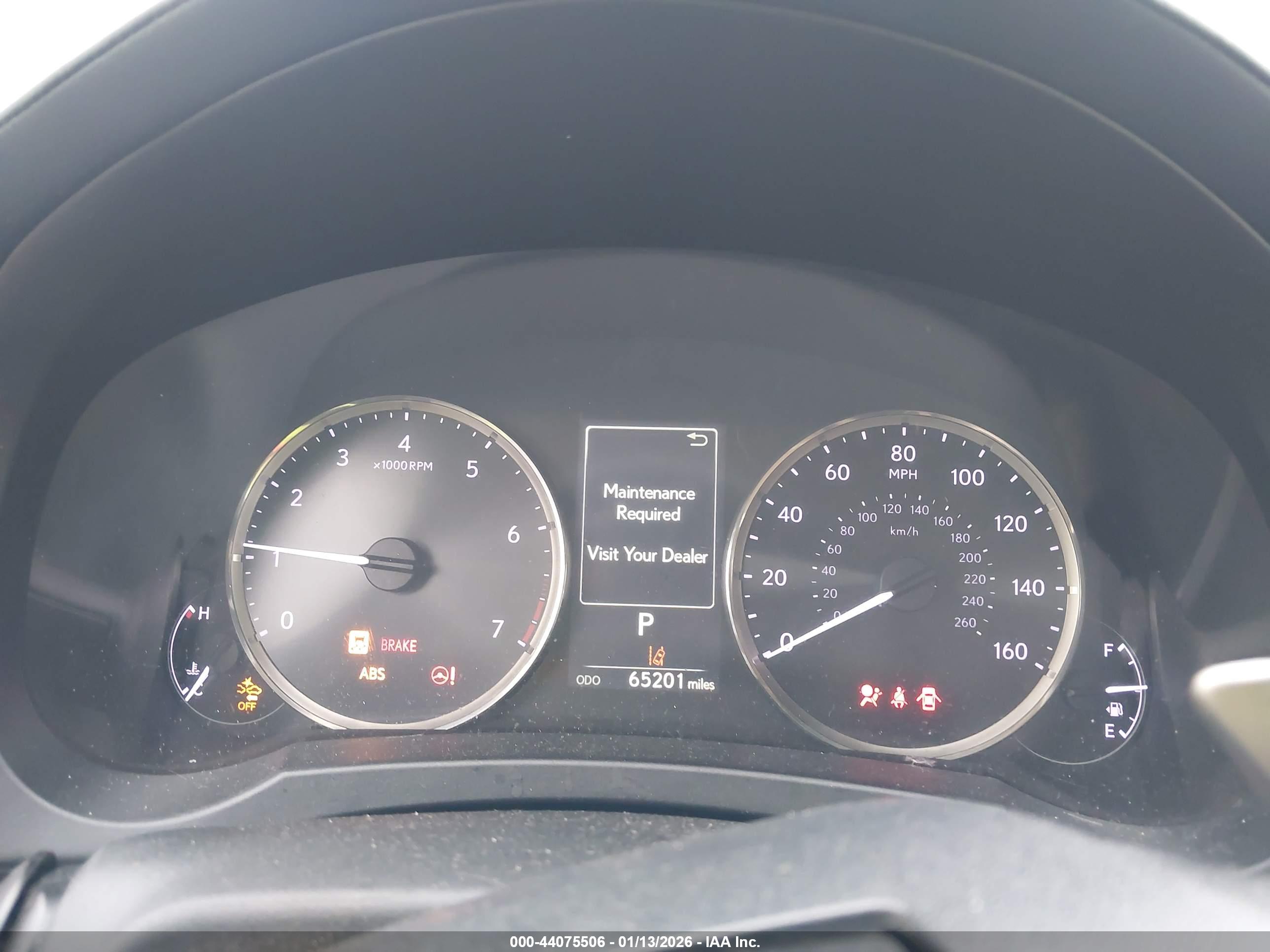 LEXUS IS image 7