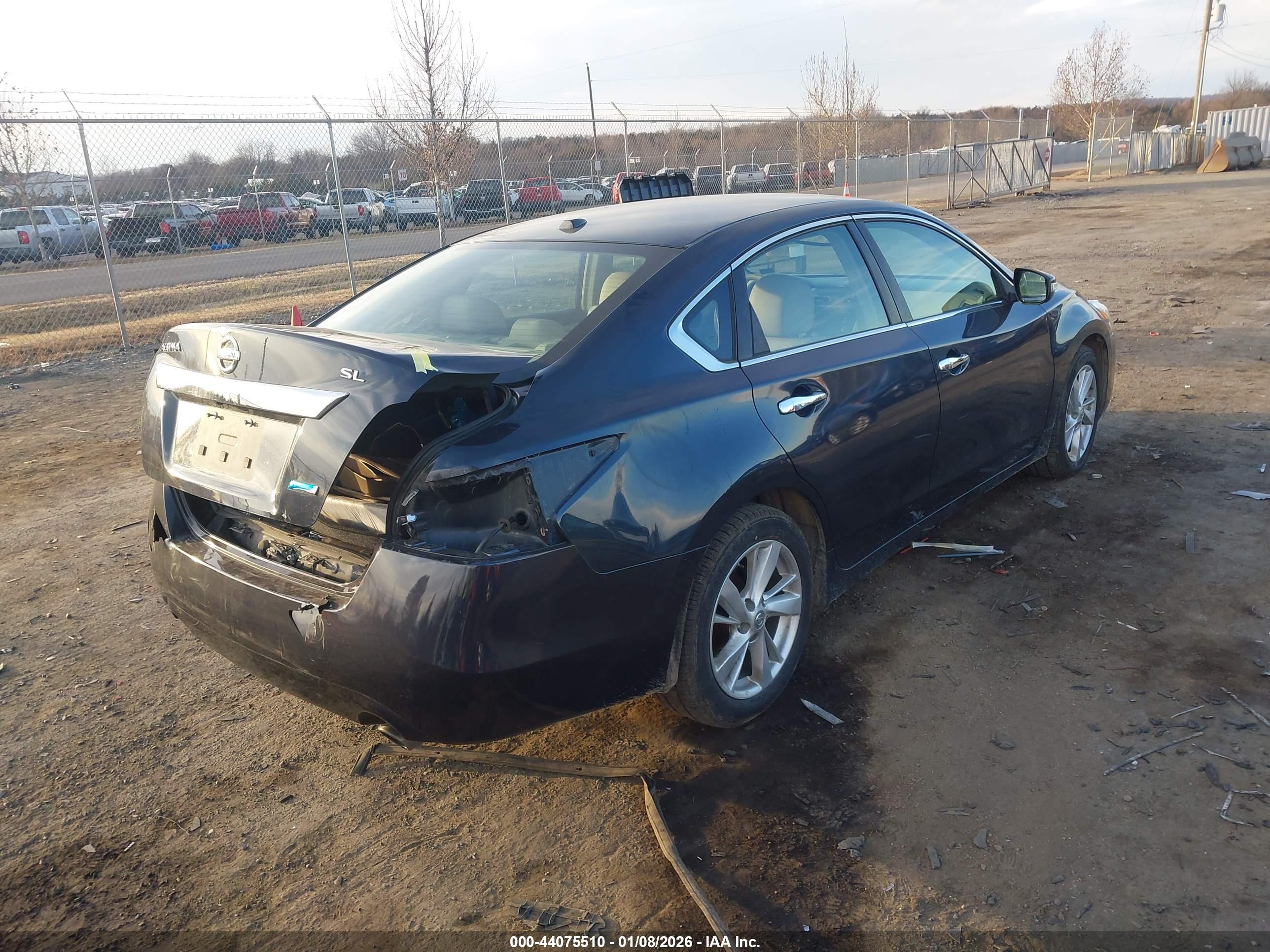 NISSAN ALTIMA image 4