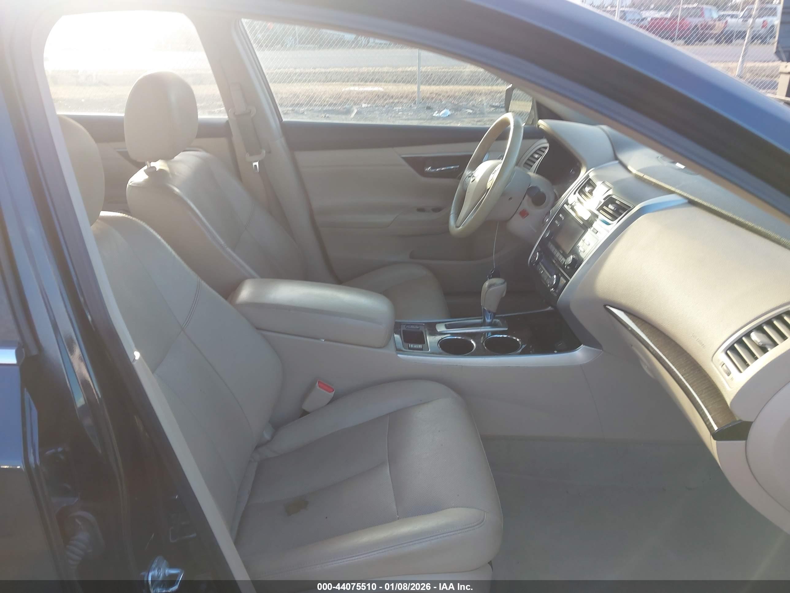 NISSAN ALTIMA image 5