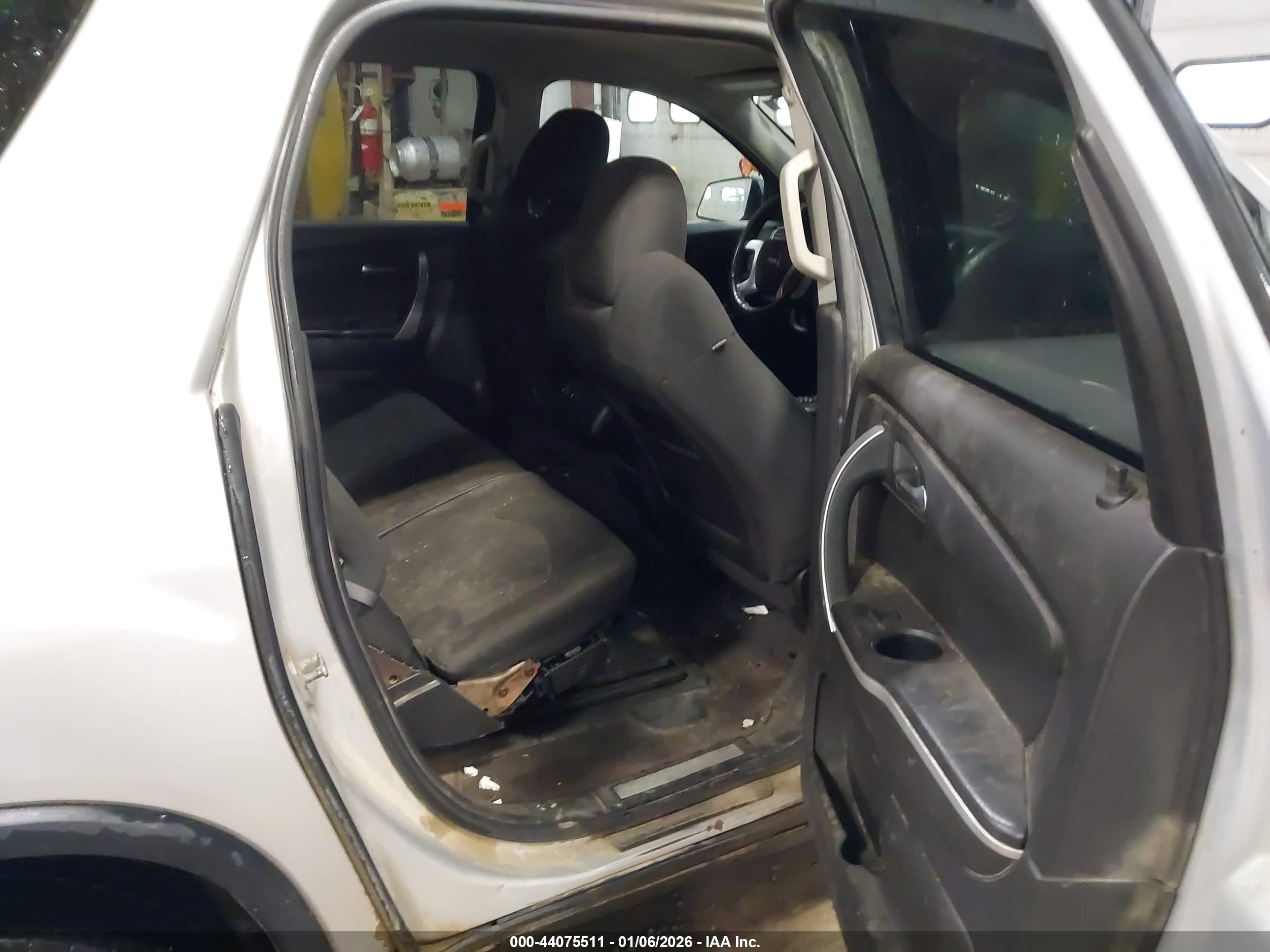 GMC ACADIA image 8