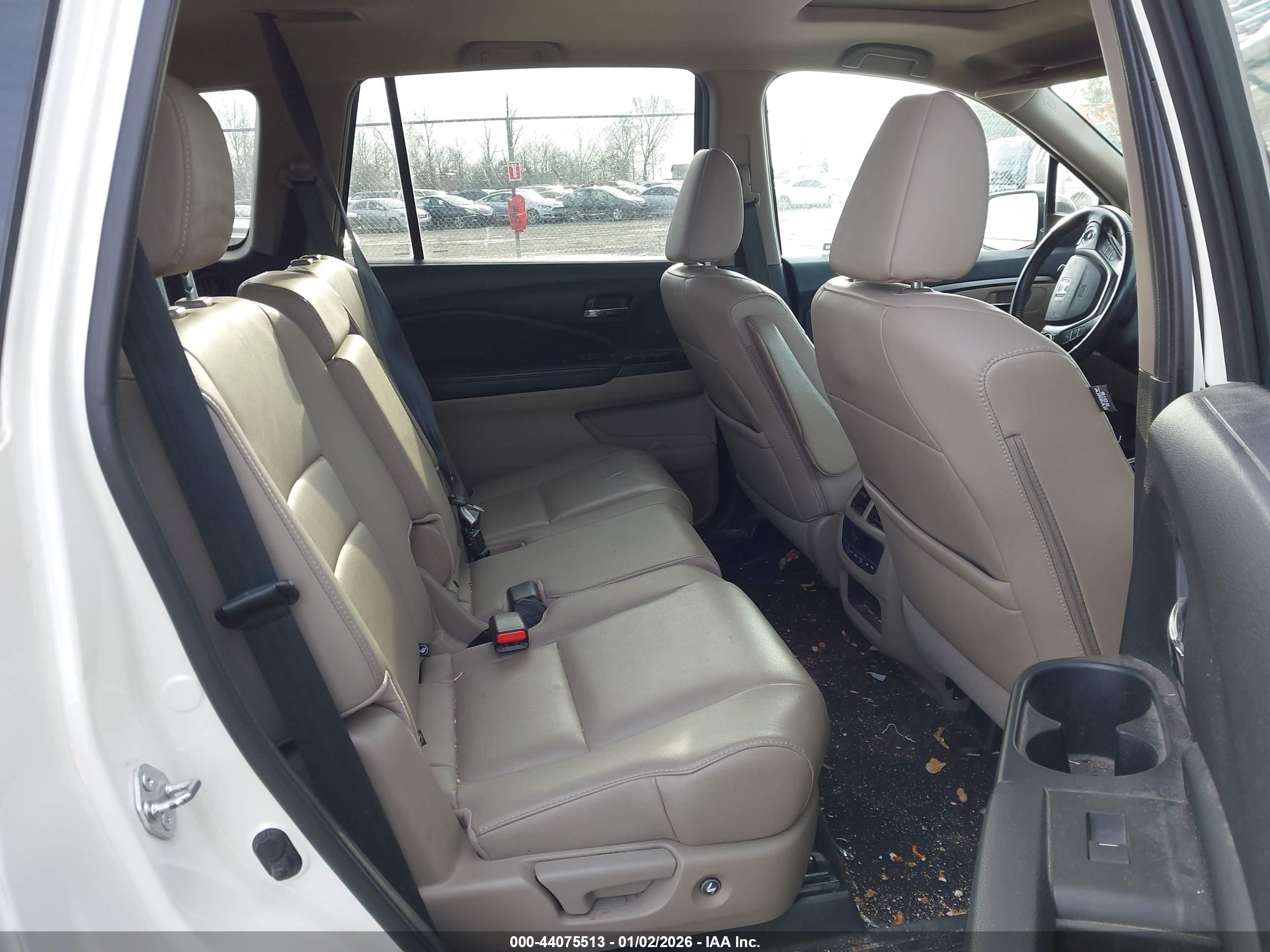 HONDA PILOT image 8