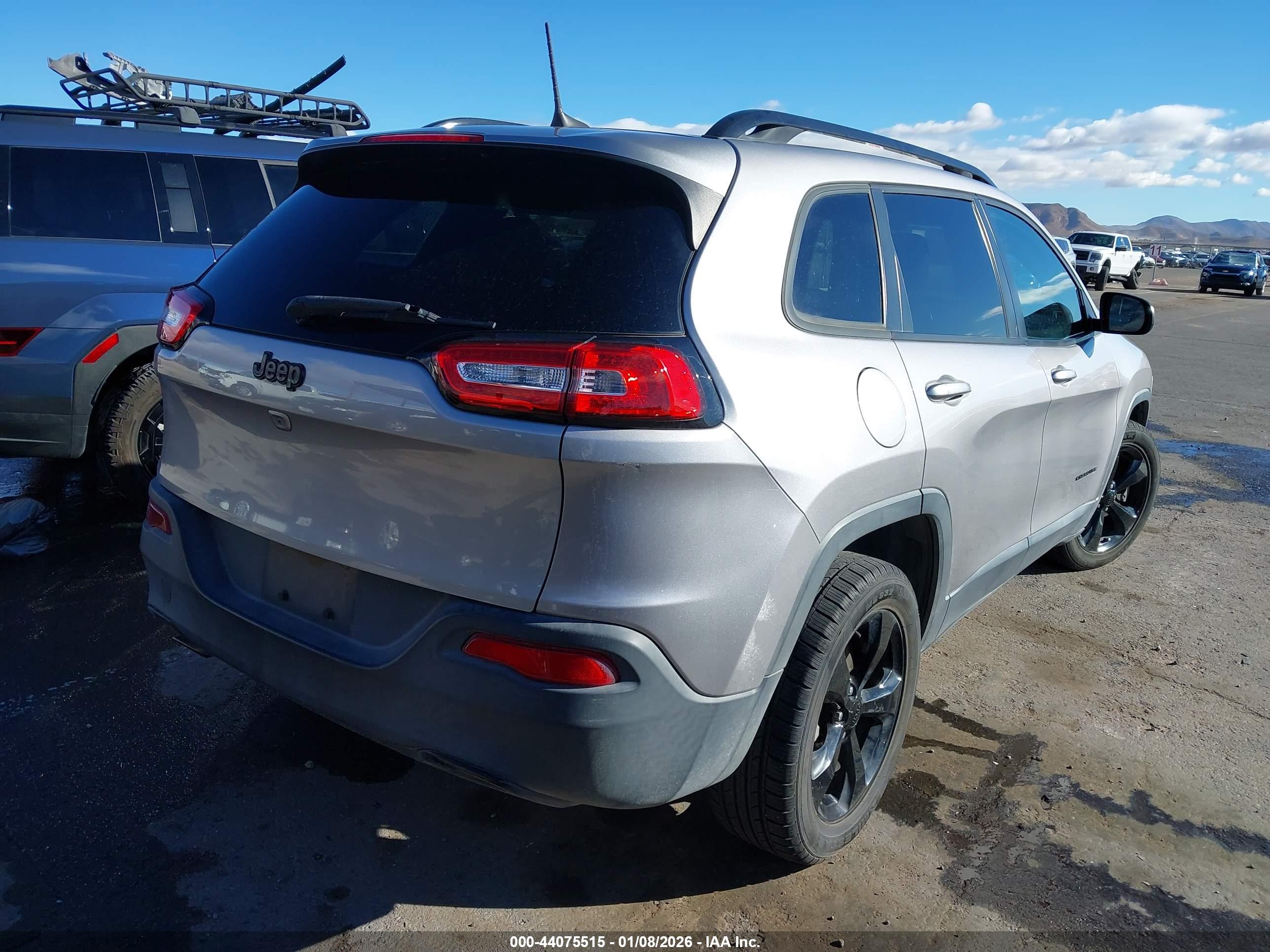 JEEP CHEROKEE image 4