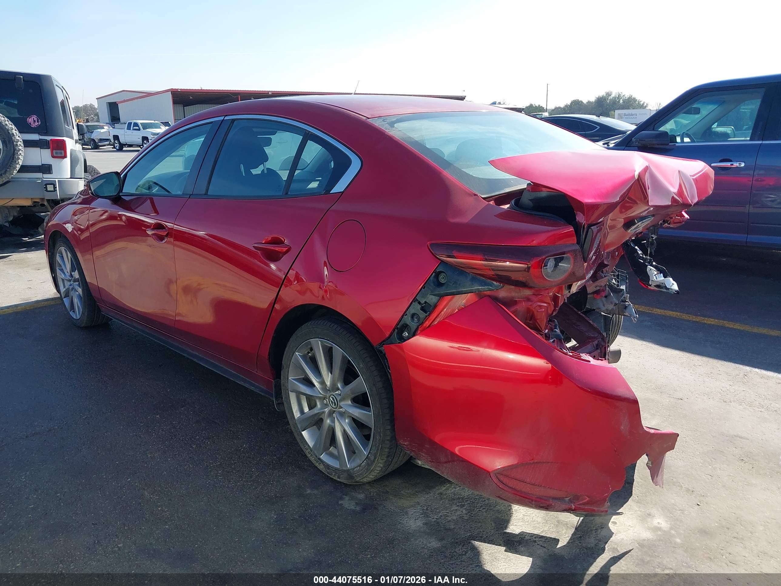 MAZDA MAZDA3 image 3