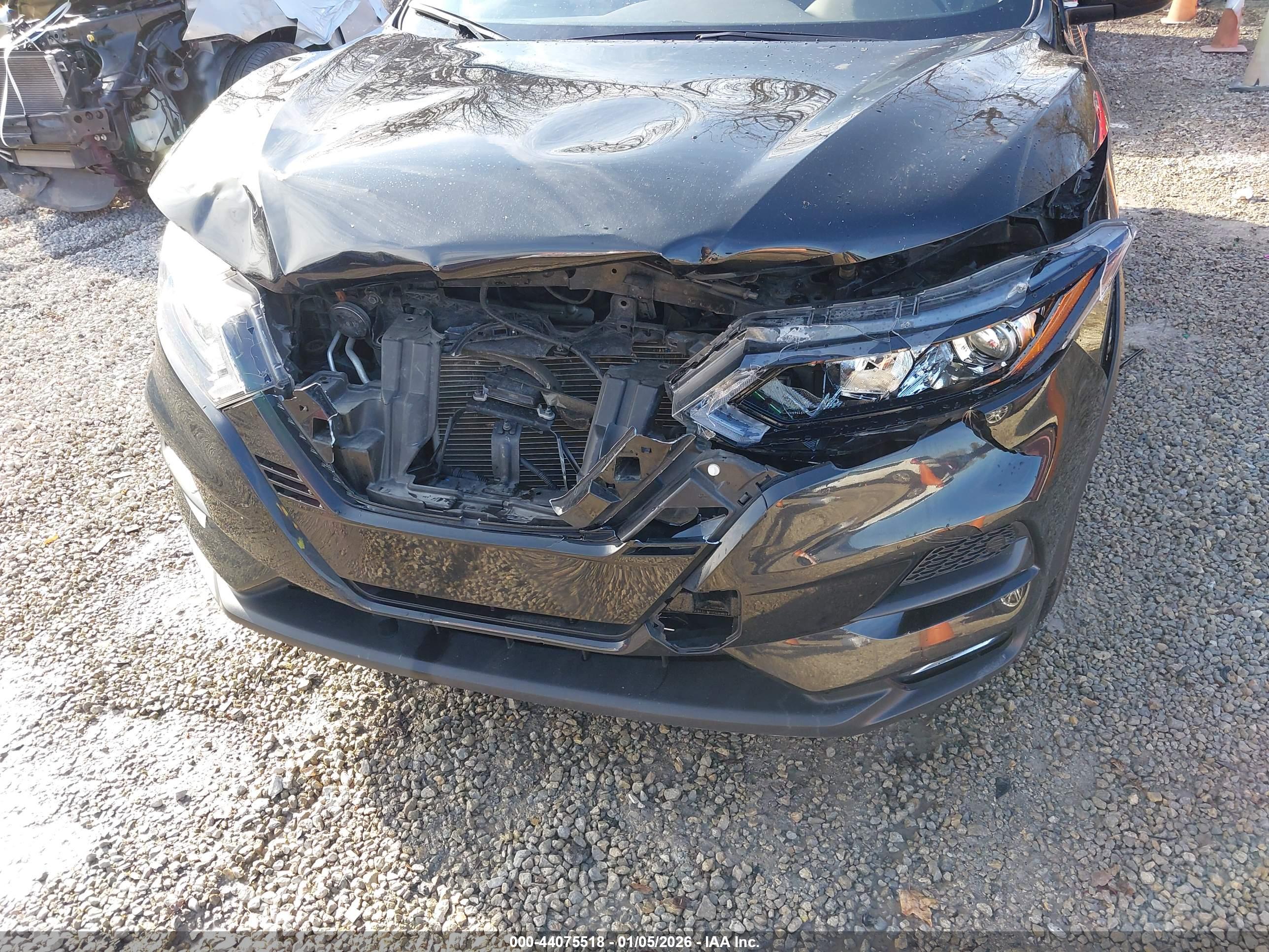 NISSAN ROGUE image 6