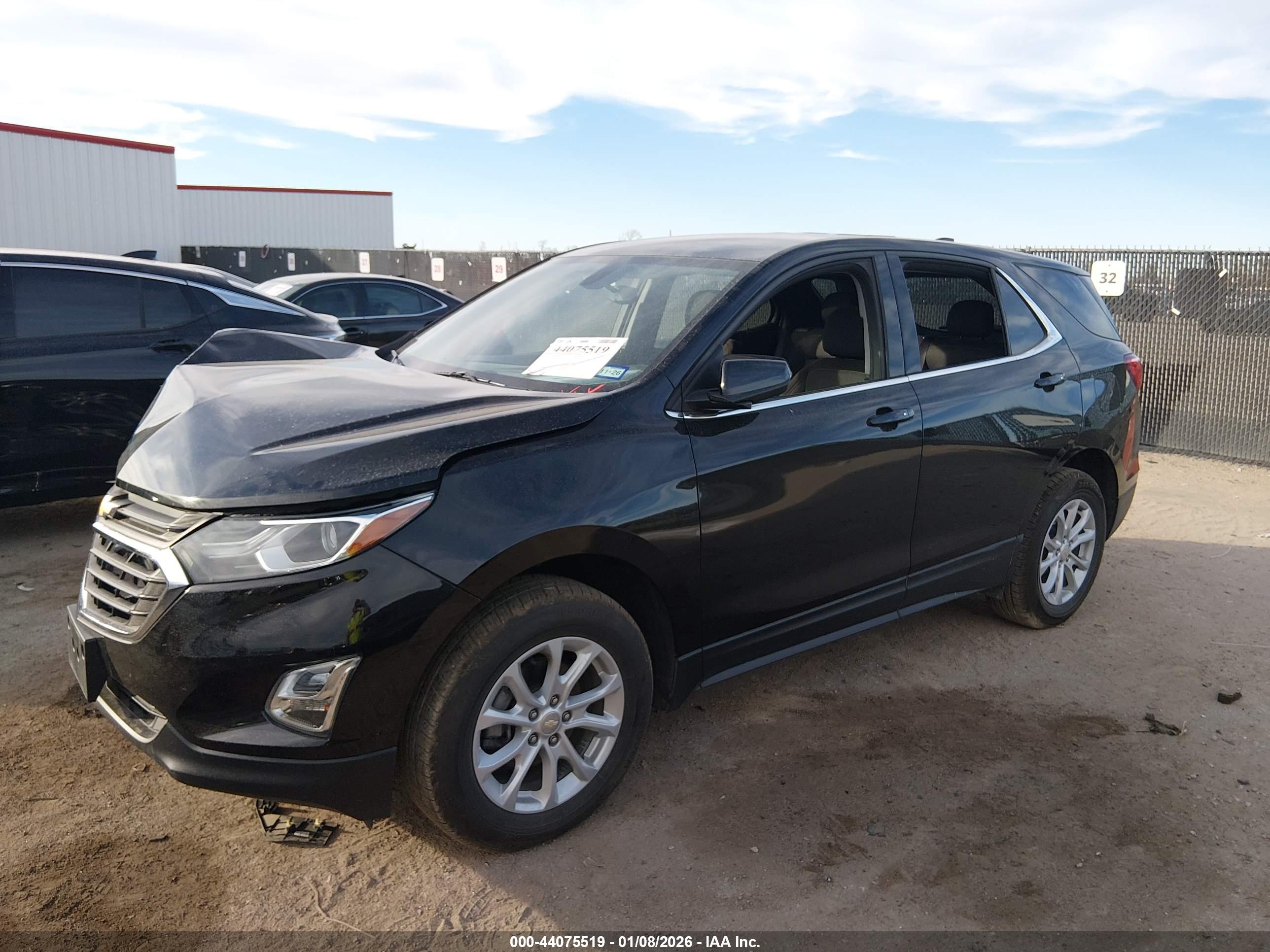 CHEVROLET EQUINOX image 2