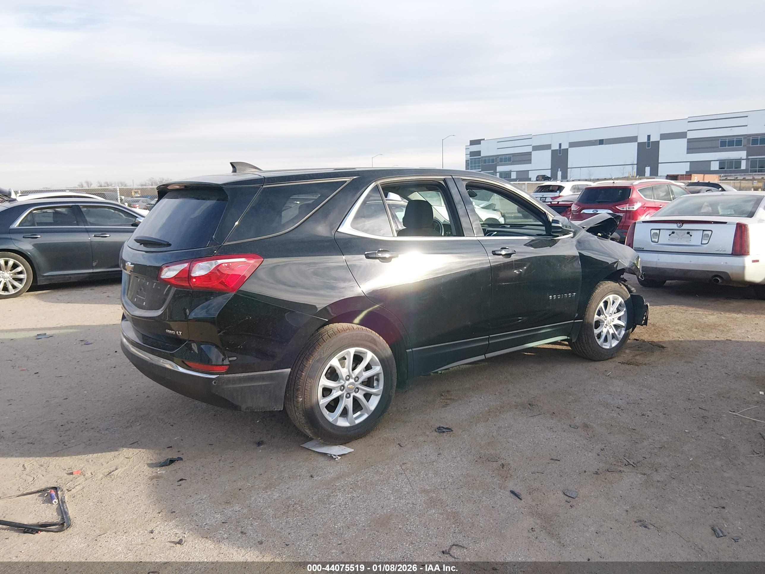 CHEVROLET EQUINOX image 4
