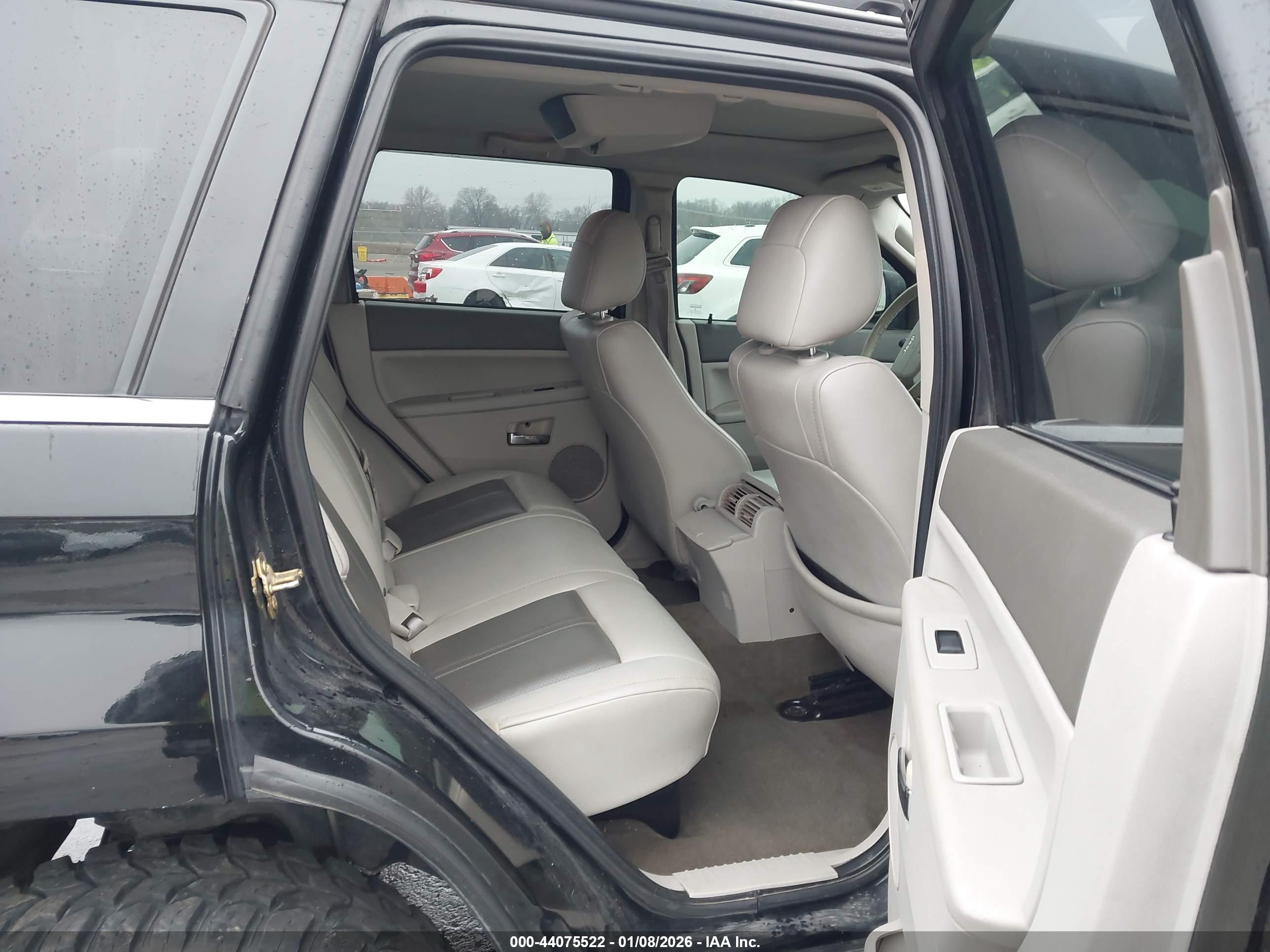 JEEP GRAND image 8