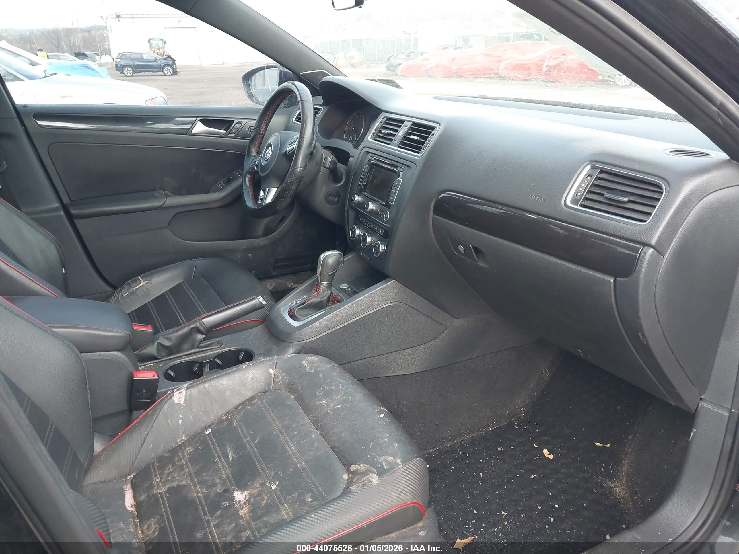 VOLKSWAGEN JETTA image 5