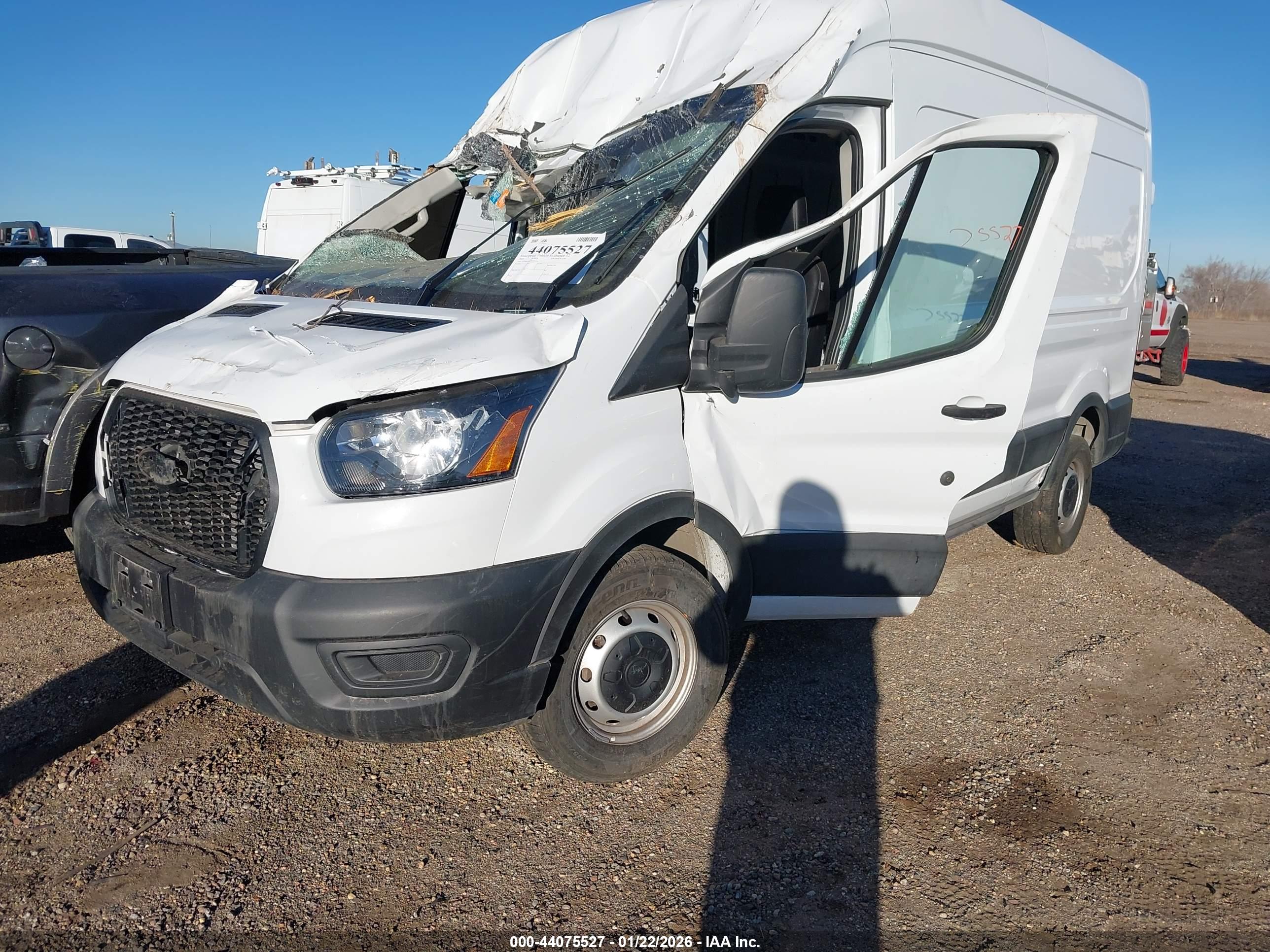 FORD TRANSIT-250 image 2