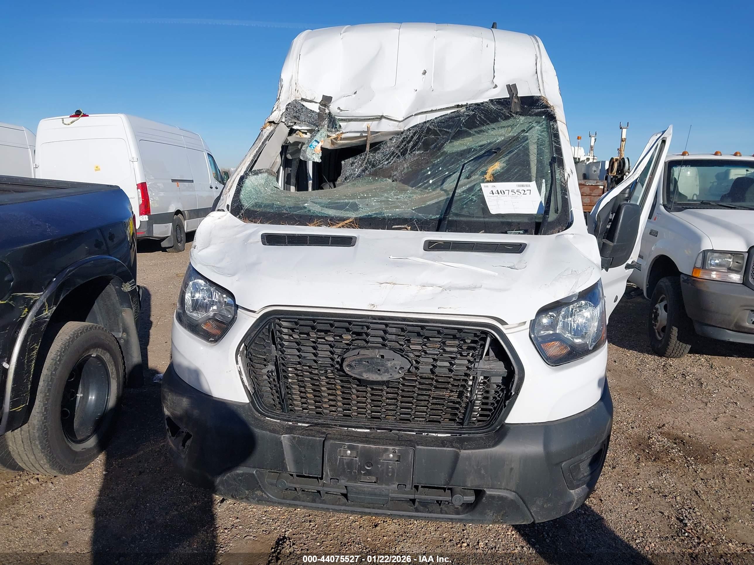 FORD TRANSIT-250 image 6