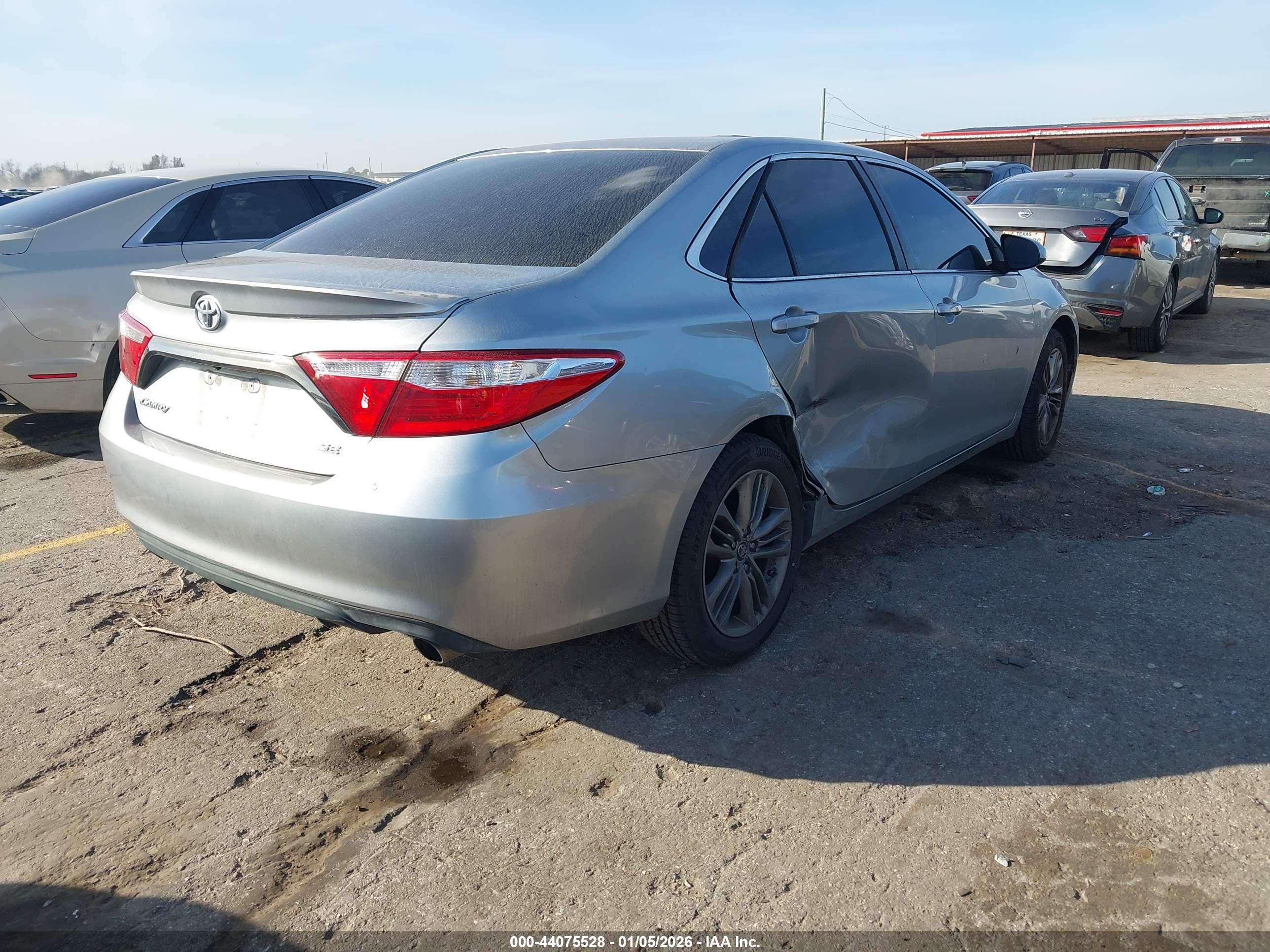 TOYOTA CAMRY image 4