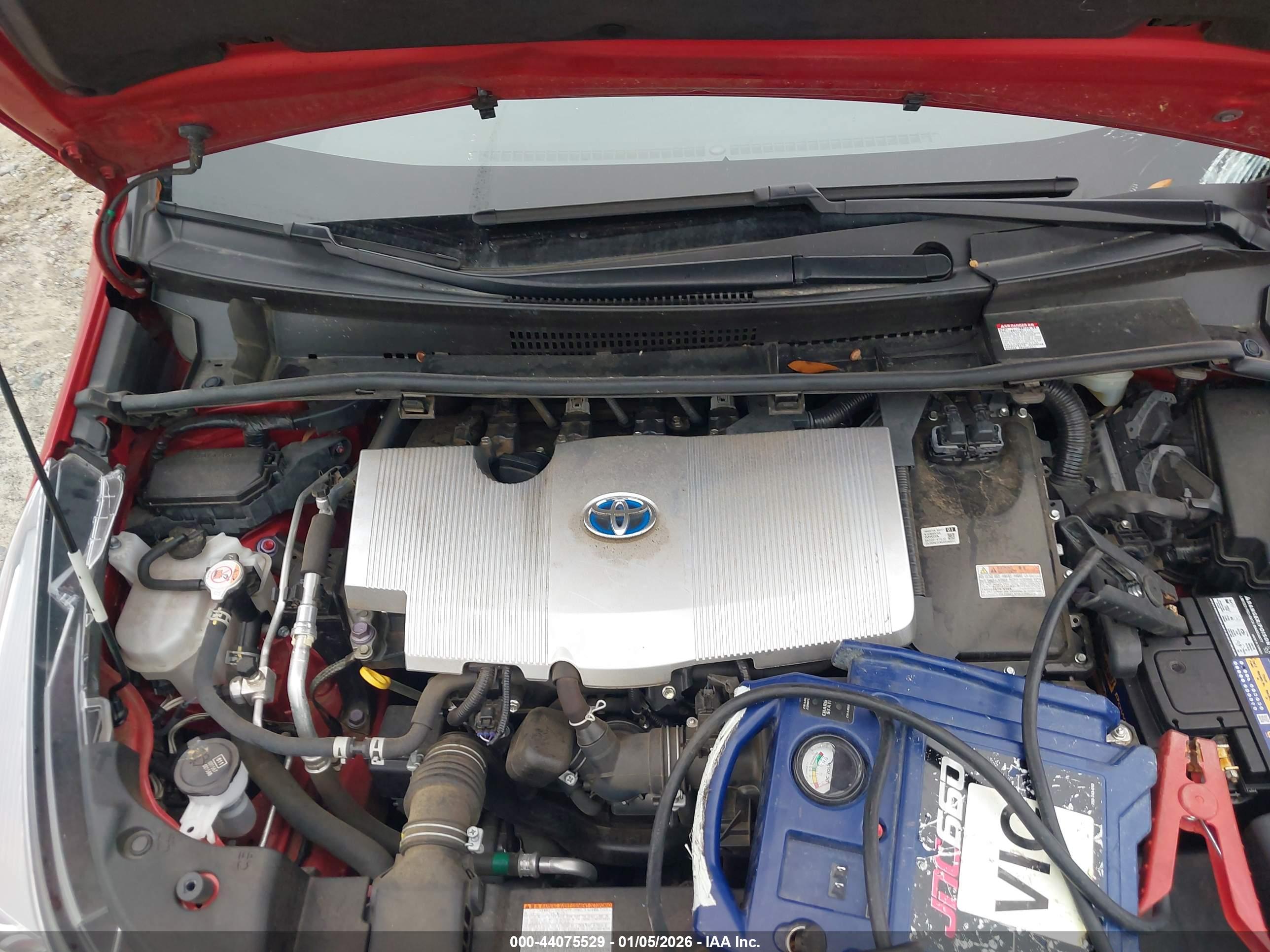 TOYOTA PRIUS image 10