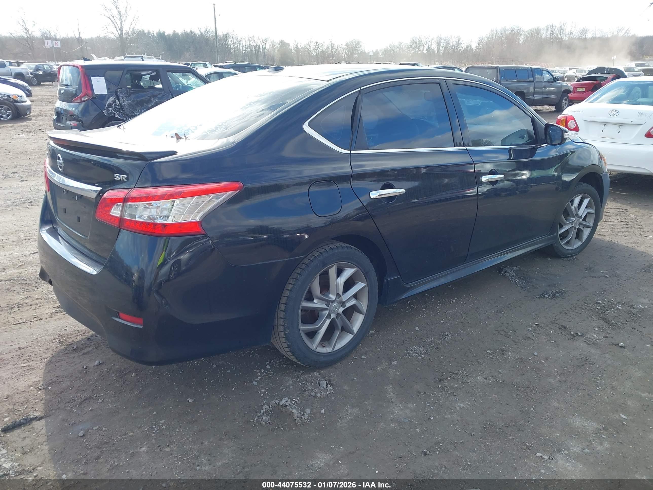 NISSAN SENTRA image 4
