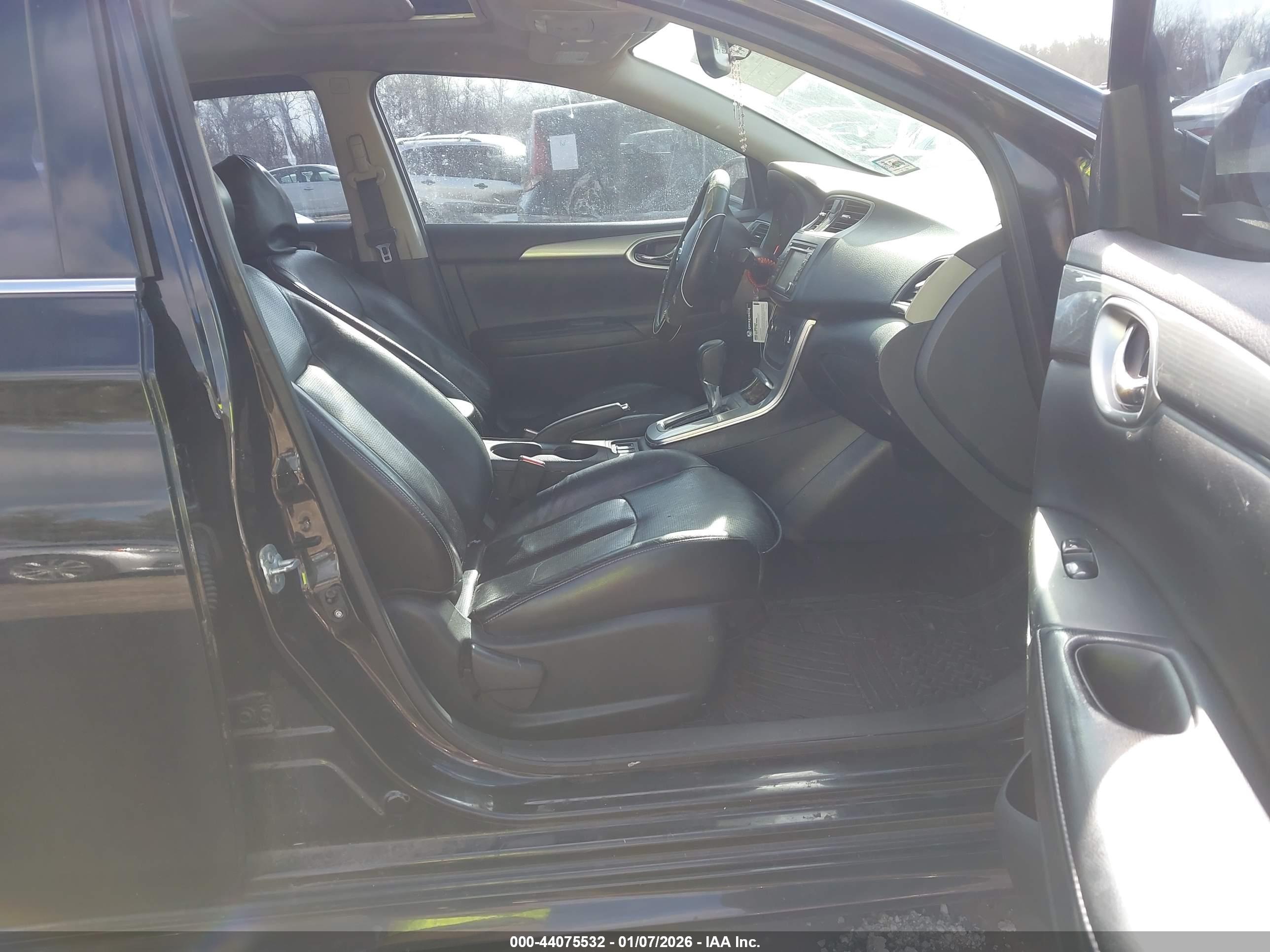 NISSAN SENTRA image 5
