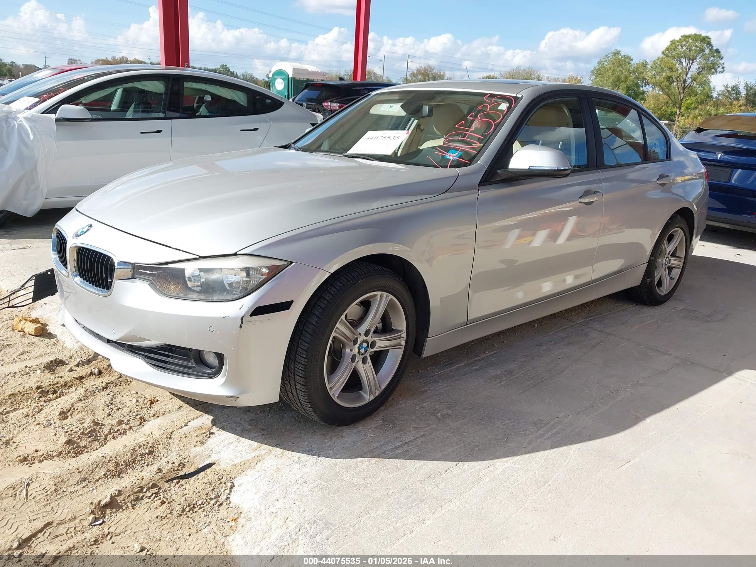 BMW 328I image 2