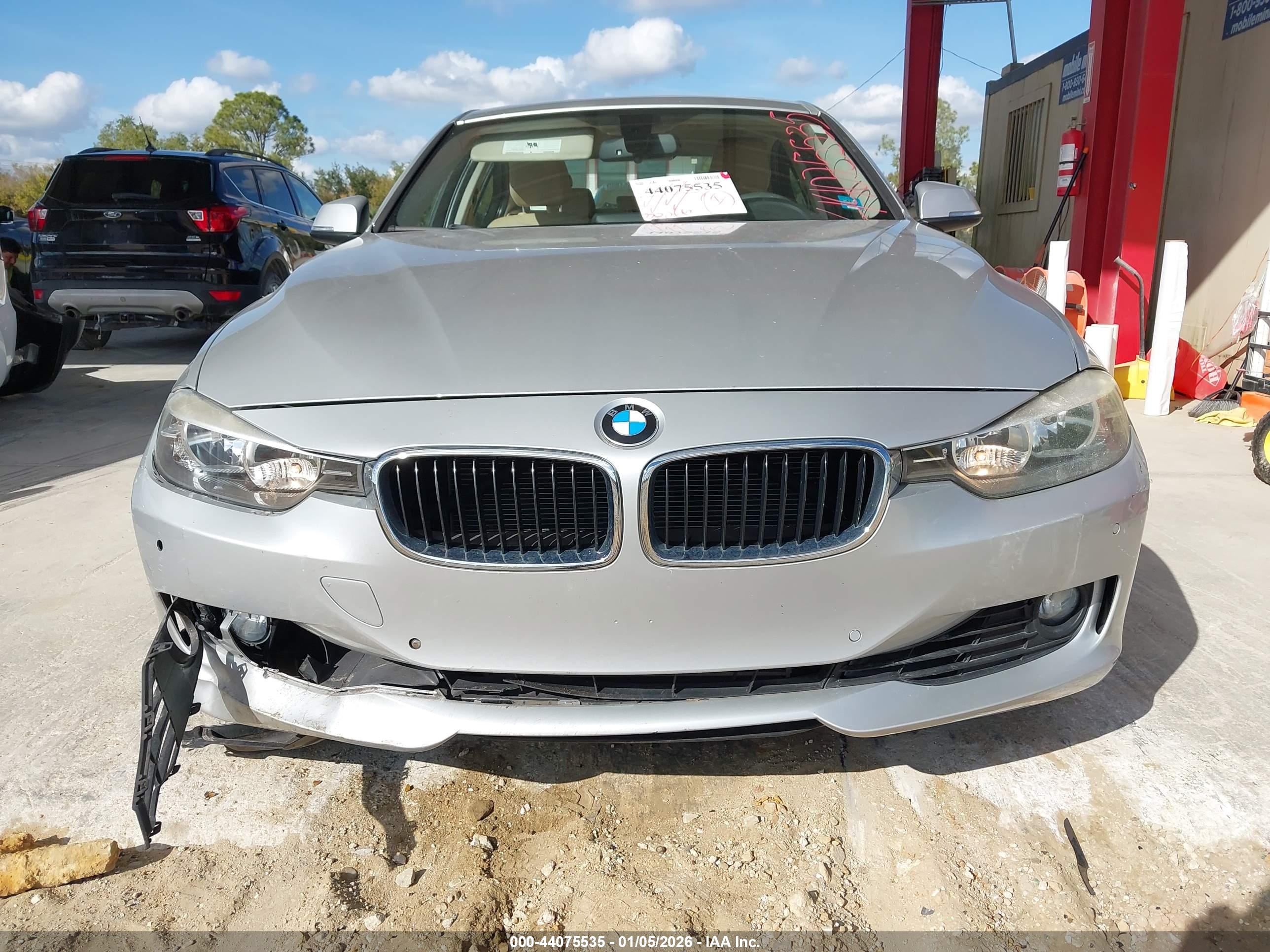 BMW 328I image 6